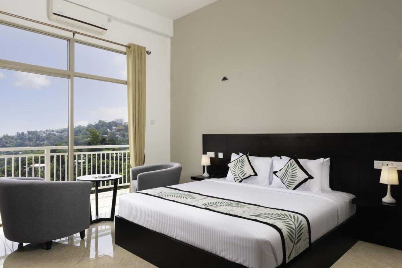 Hill Paradise Hanthana Hotel 3*