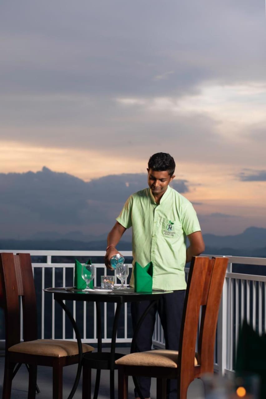 Hill Paradise Hanthana Hotel