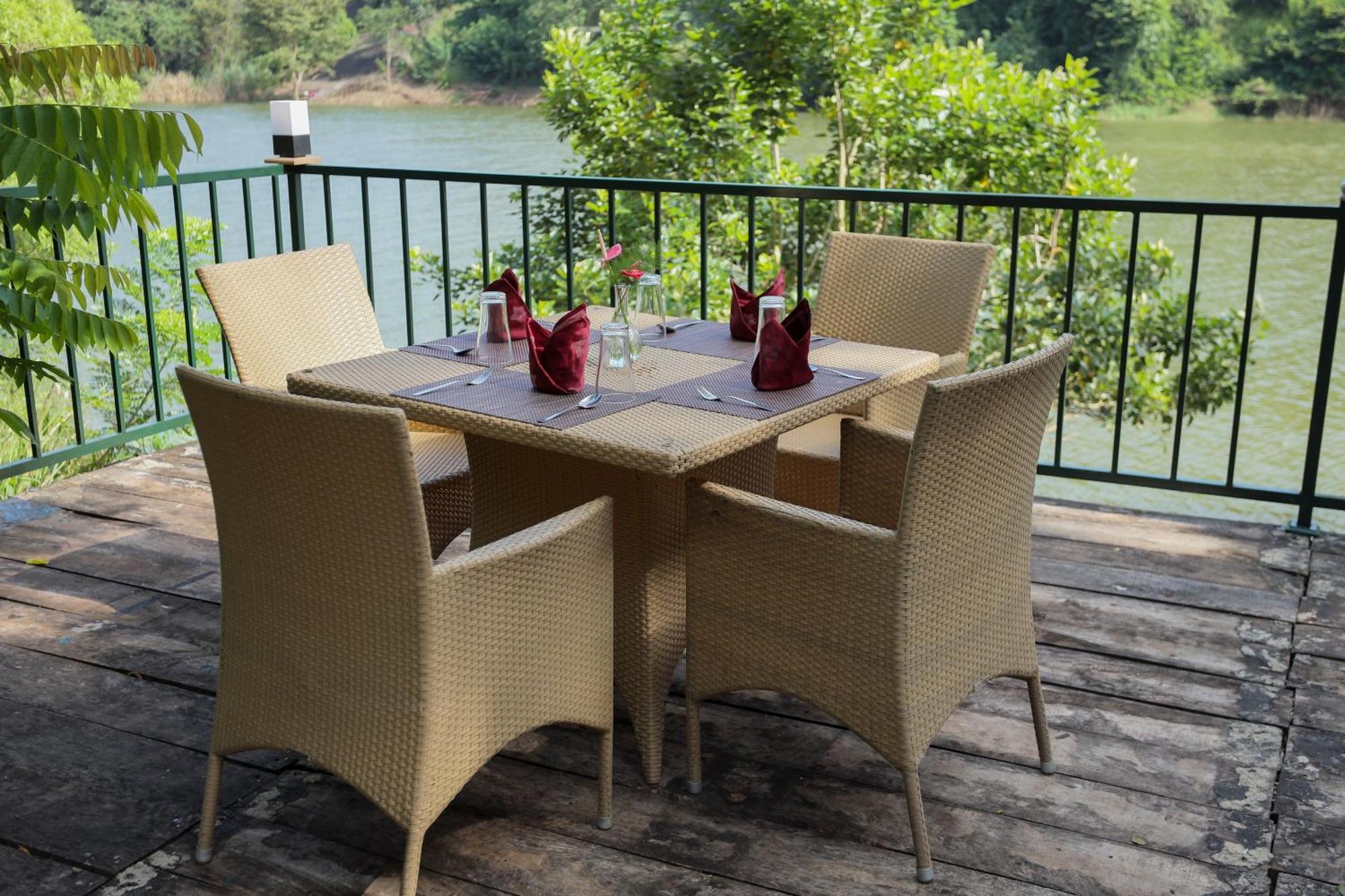 Resort Rivers Edge Nature *