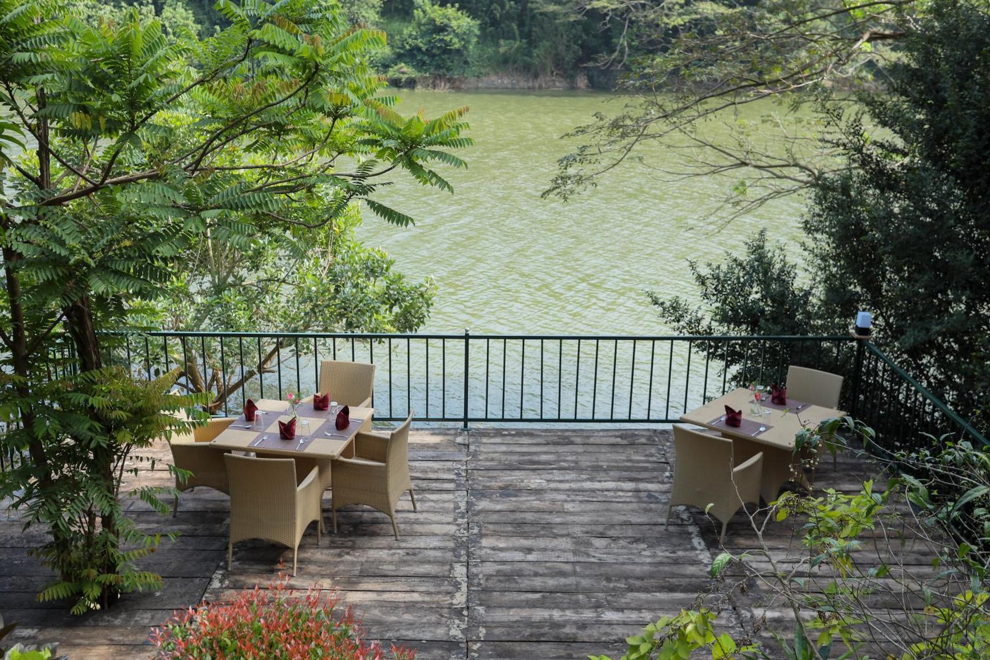 Rivers Edge Nature * Kandy