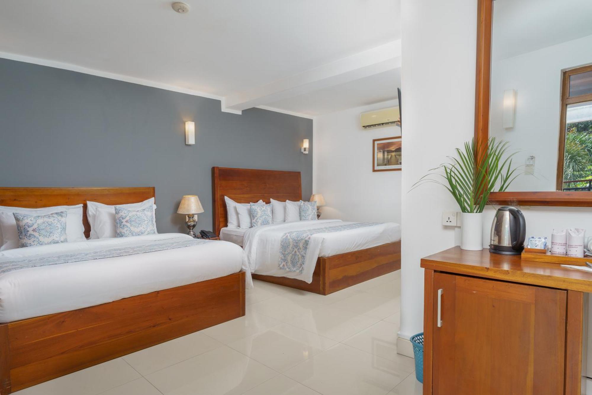 Travellers Nest 4*