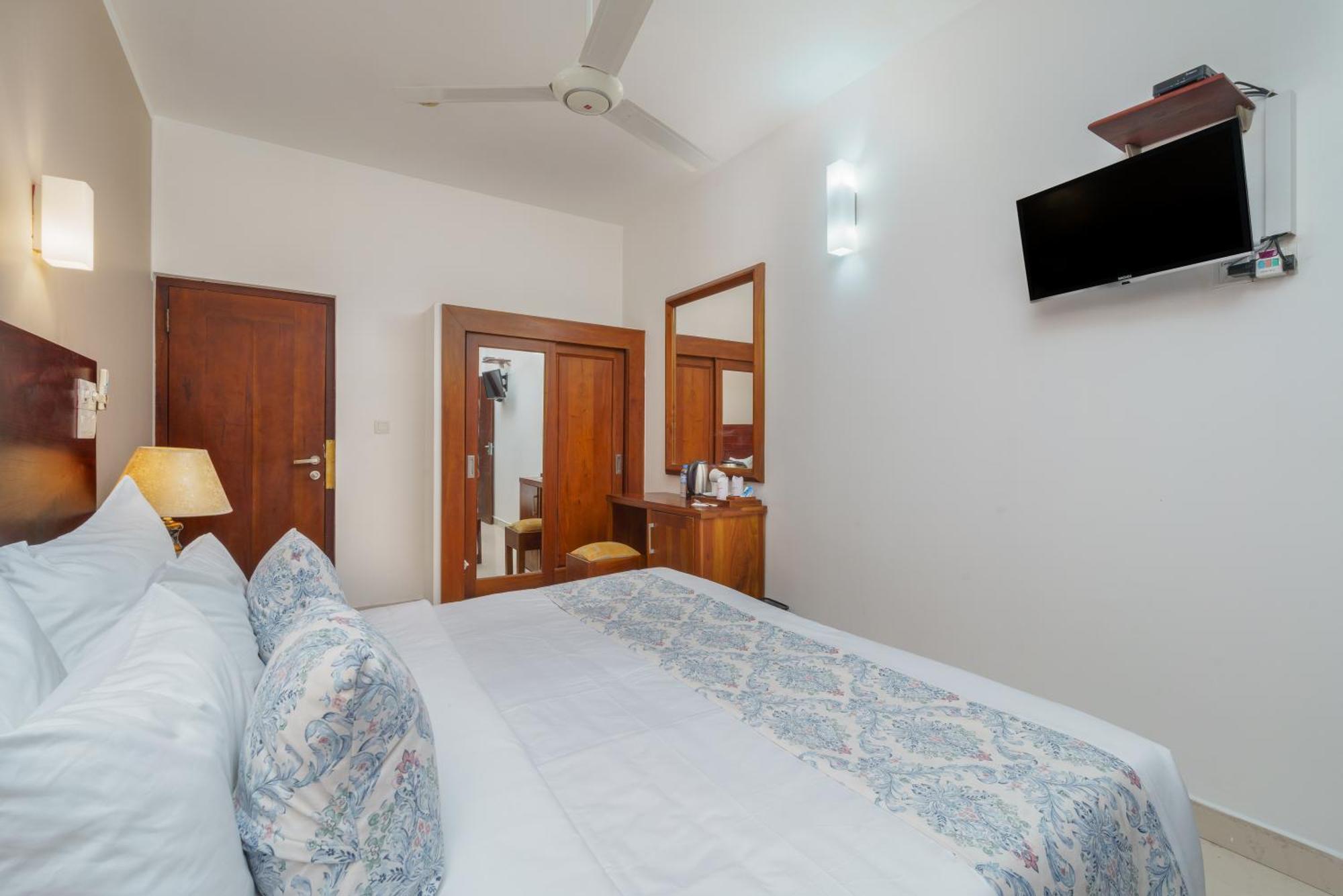 Travellers Nest 4*
