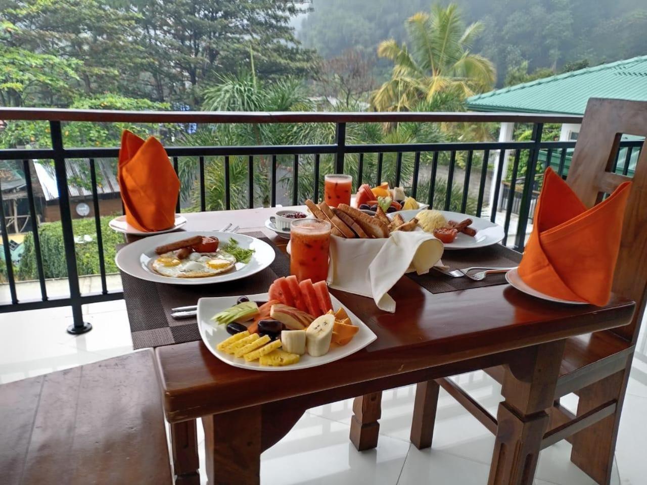 Travellers Nest 4* Kandy