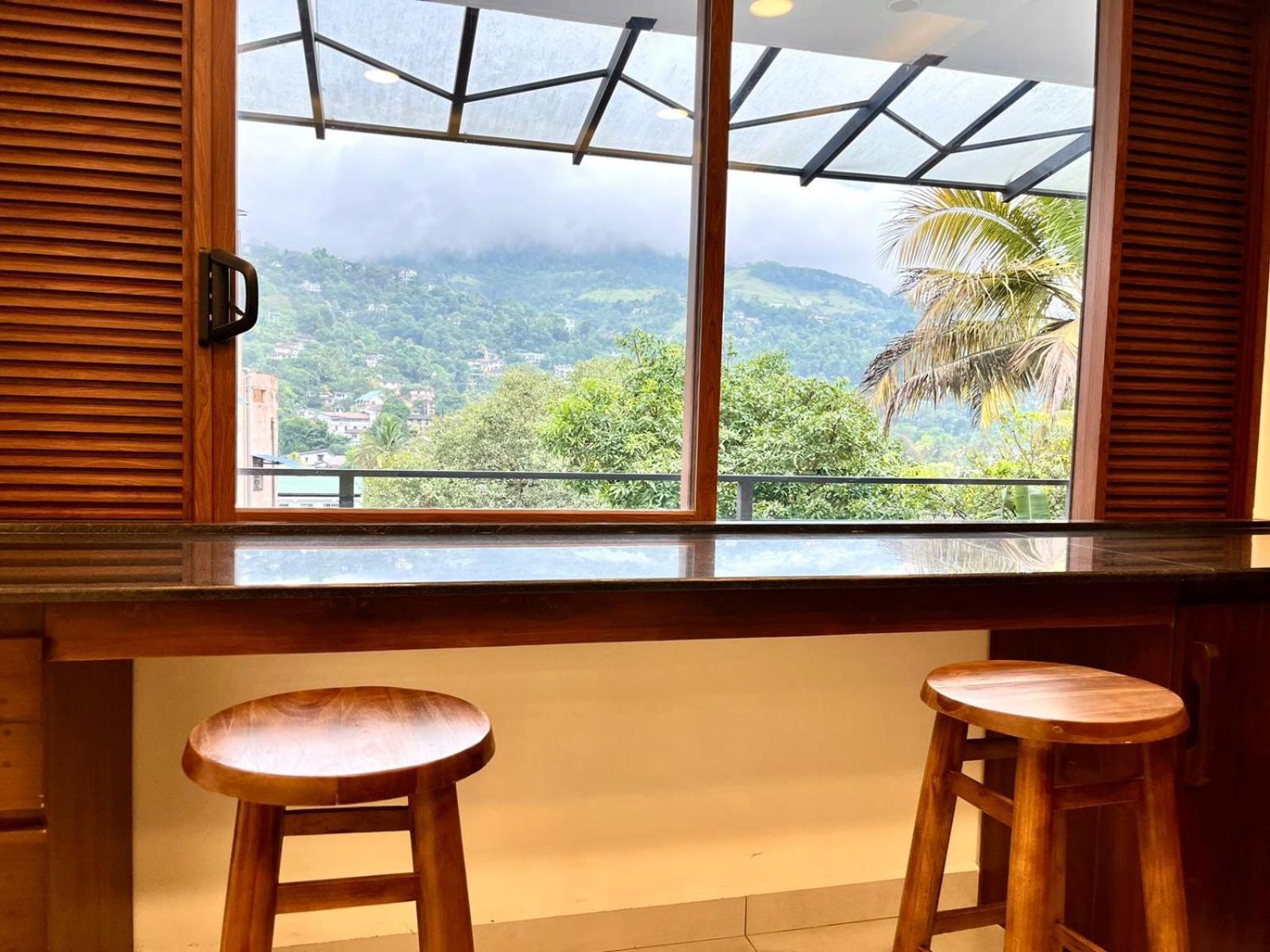 Breeze Apartment Kandy