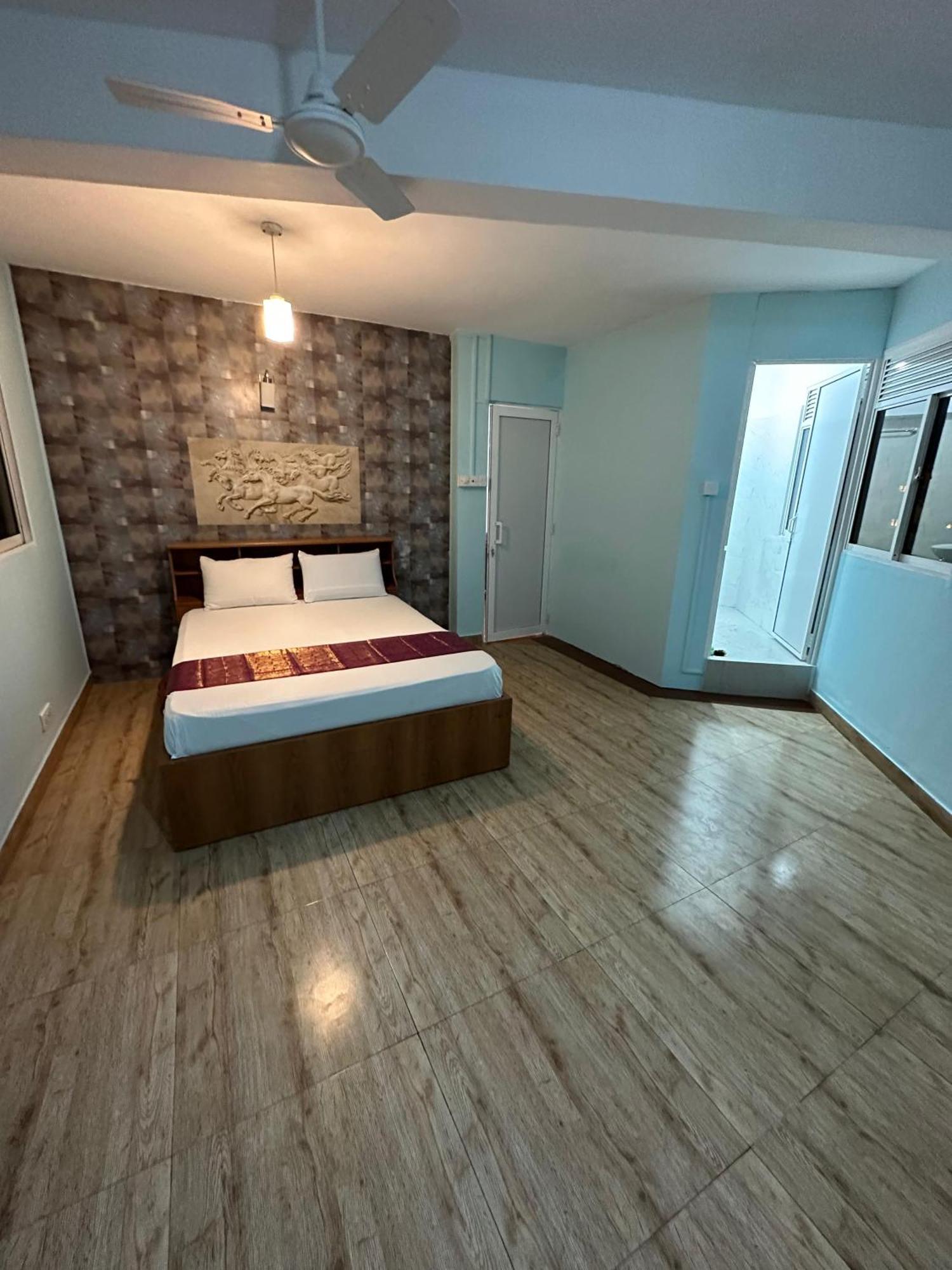 Hotel Ibiza Kandy