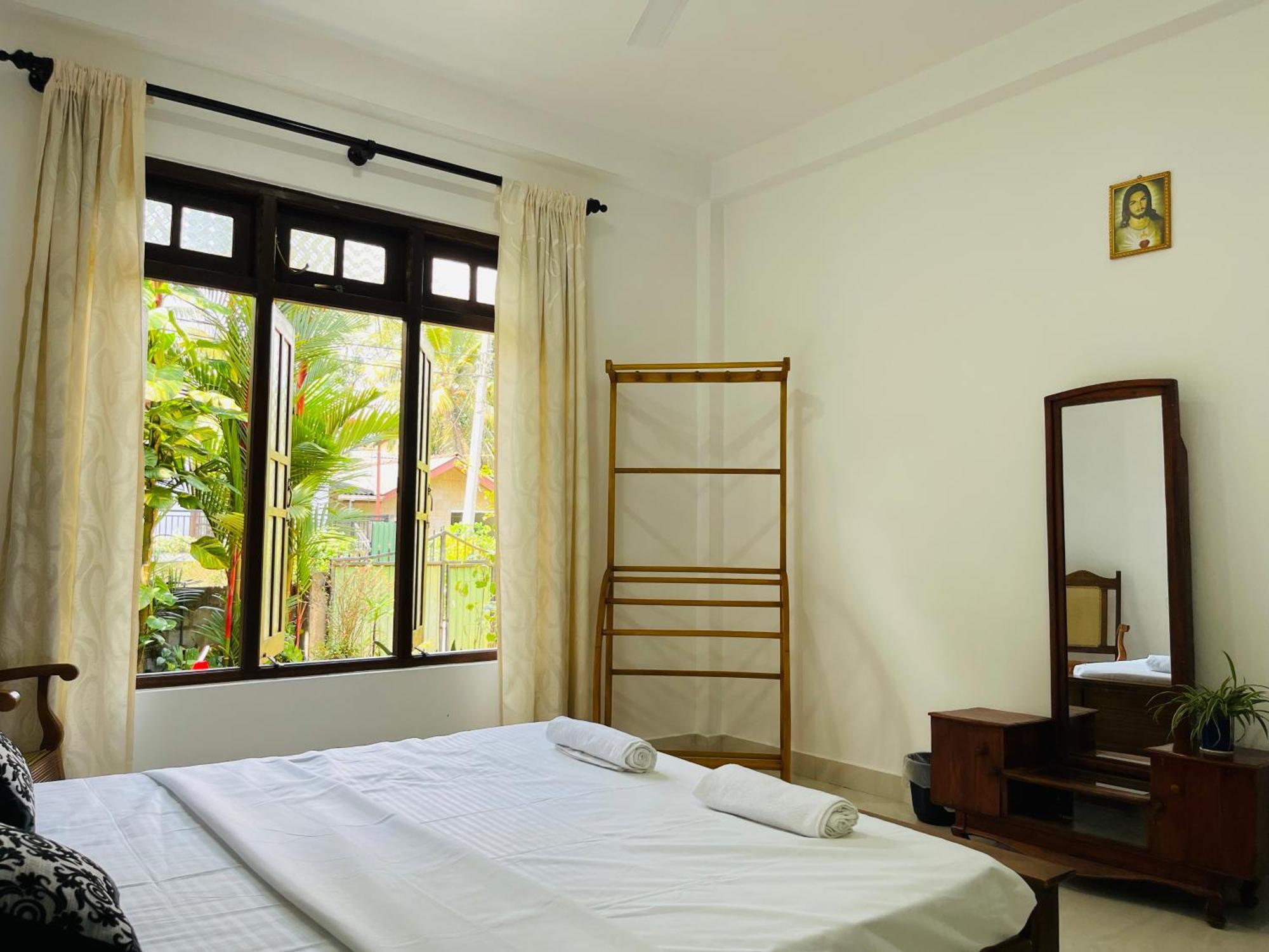 Bernard Homestay *