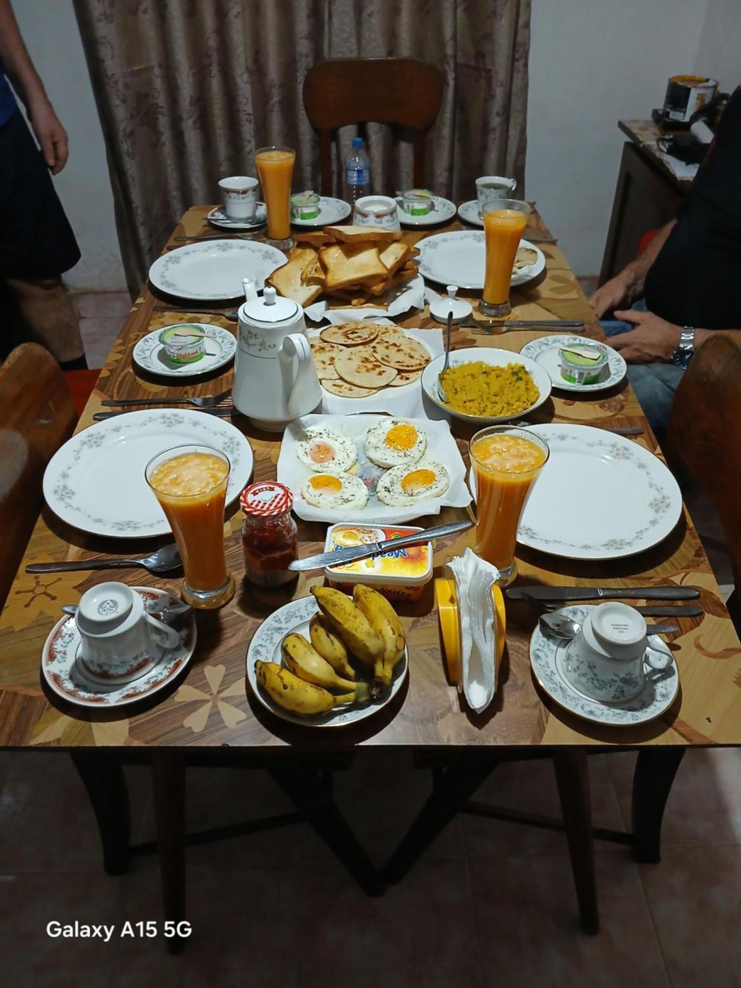 Homestay Raja174 *