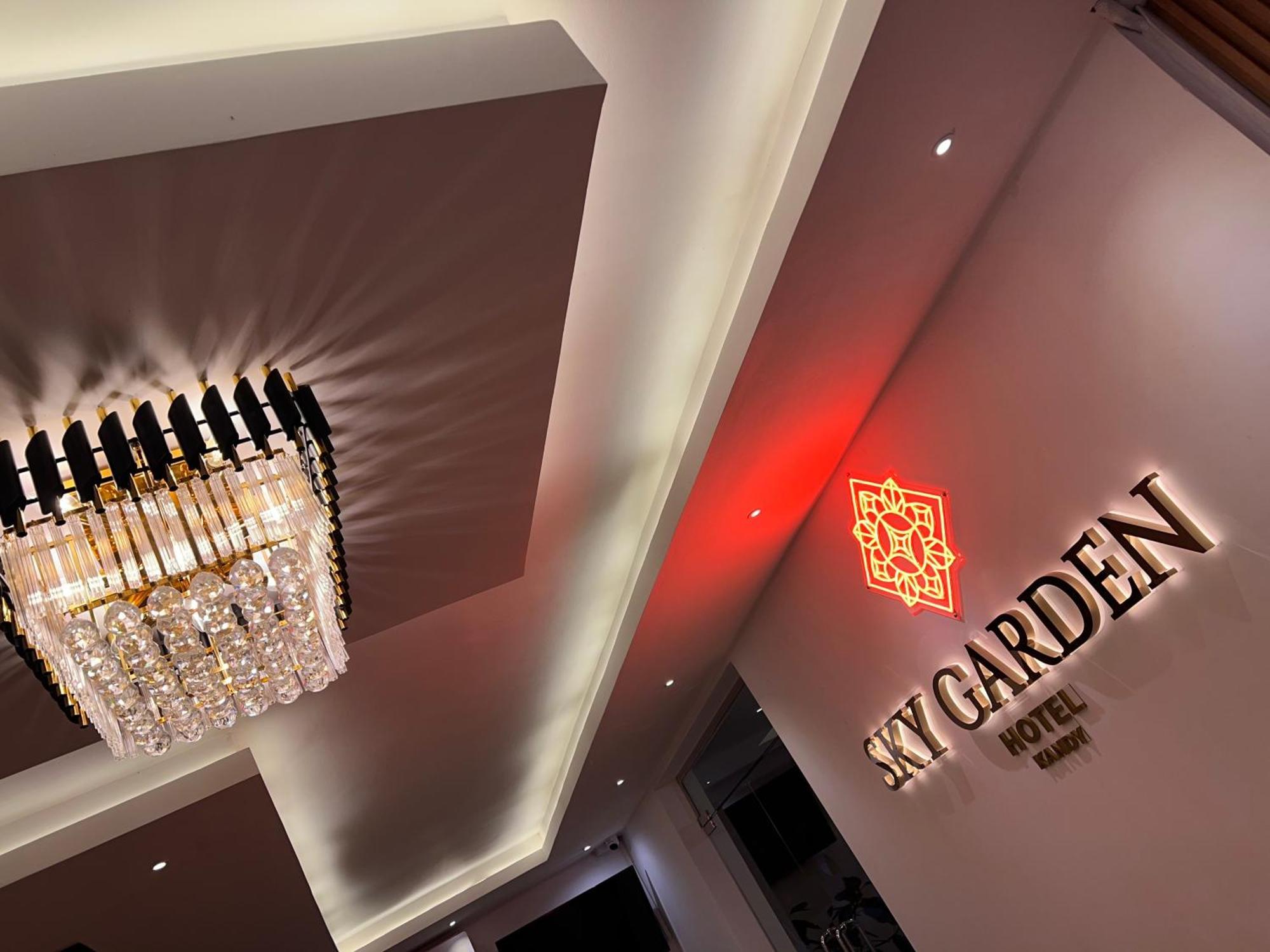 Hotel Sky Garden -
