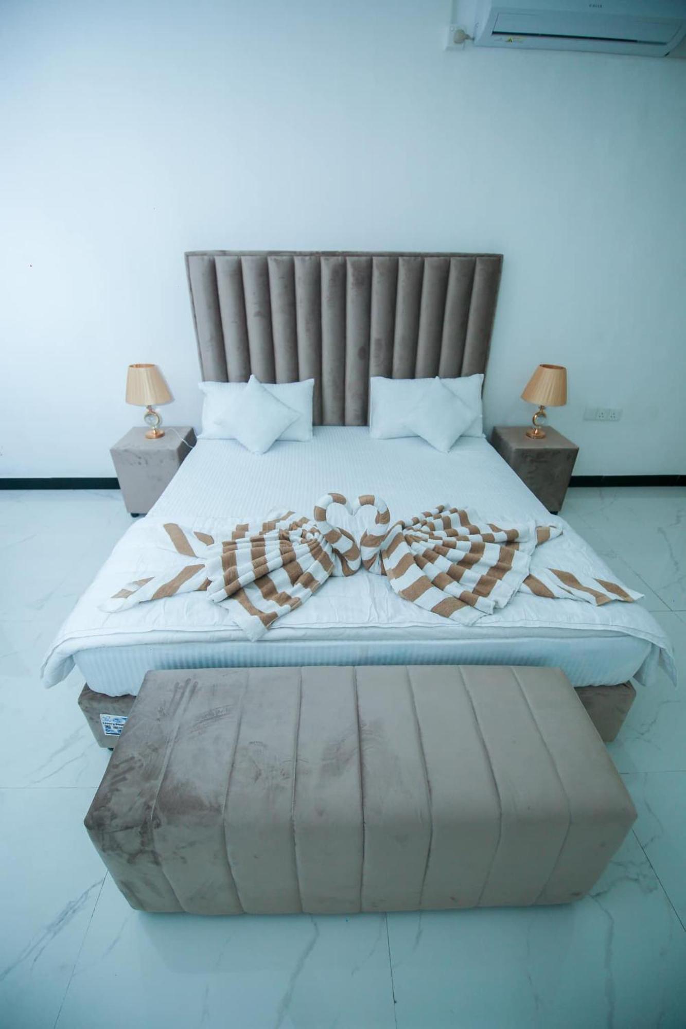 Ruish 3* Kandy