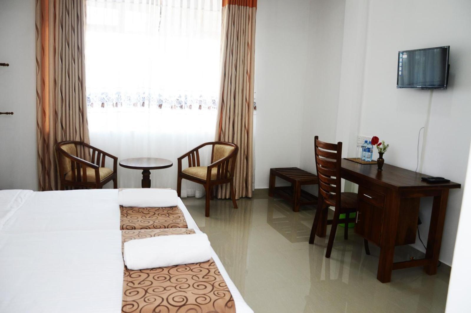 Hotel Dazzling