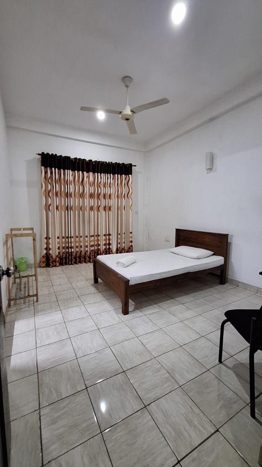 Hotel Dazzling 3*