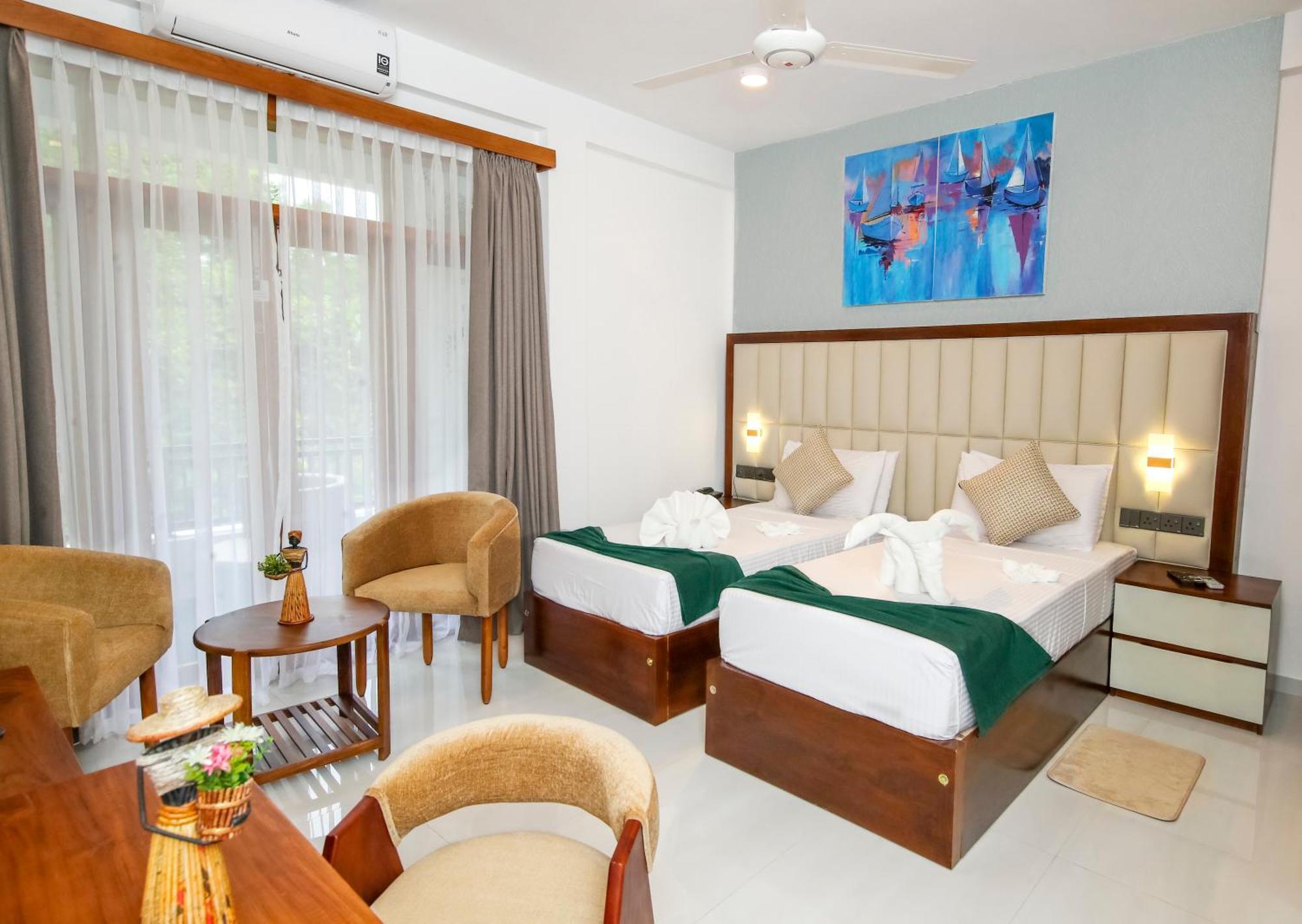 Vishwa Retreat Hotel 4*