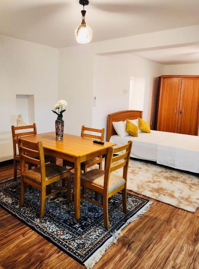 Cozy Cove Bed & Breakfast