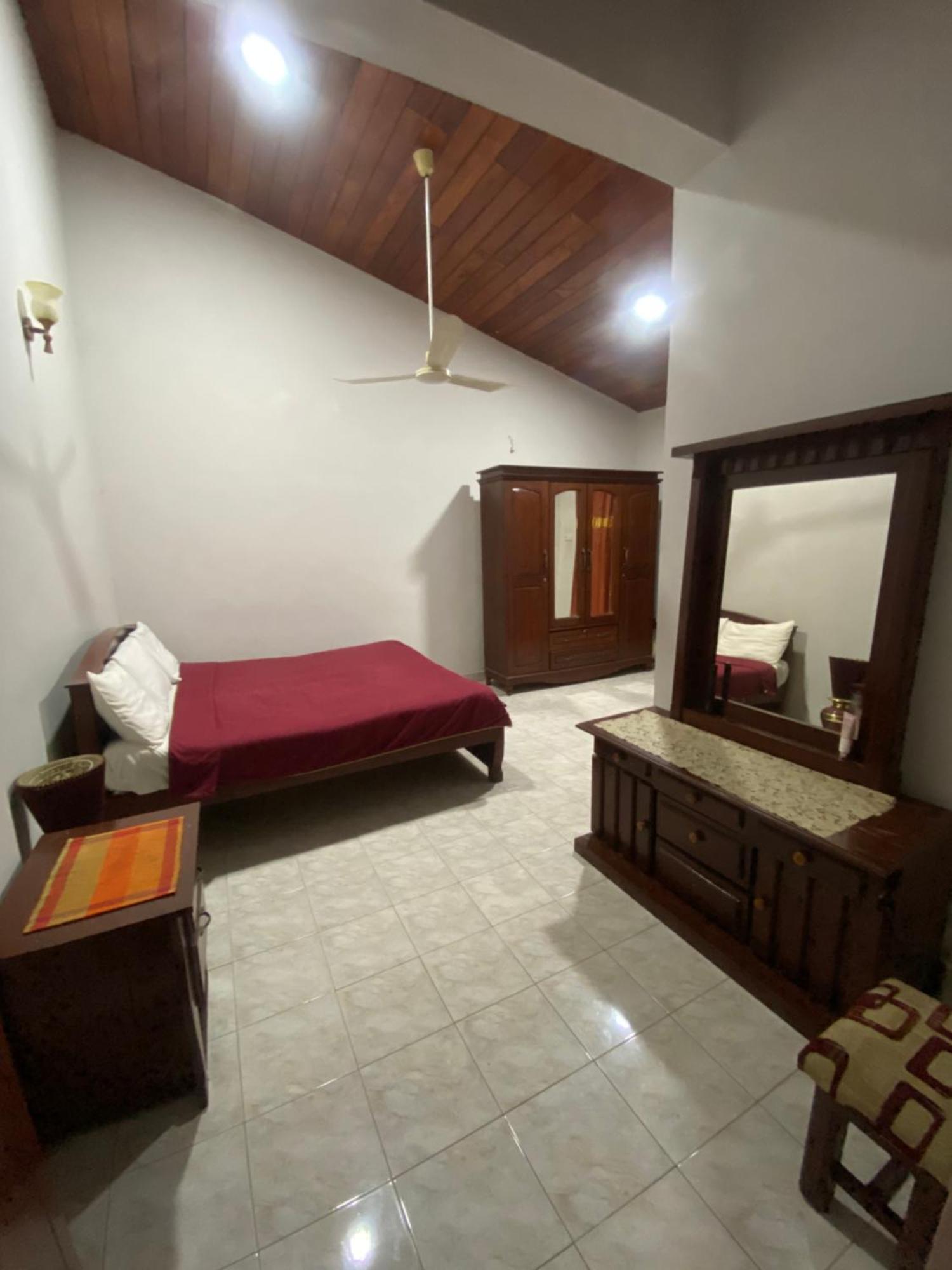 Dili's Kandy
