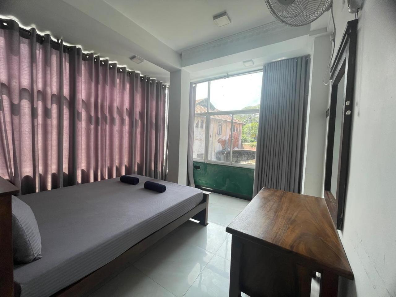 Hotel Tower Kandy