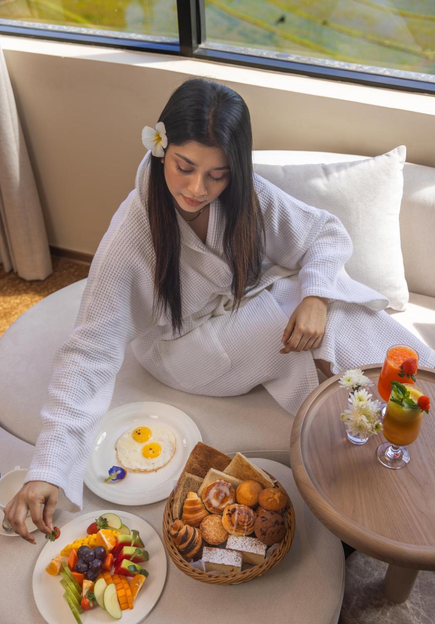Hotel The Golden Crown 5*