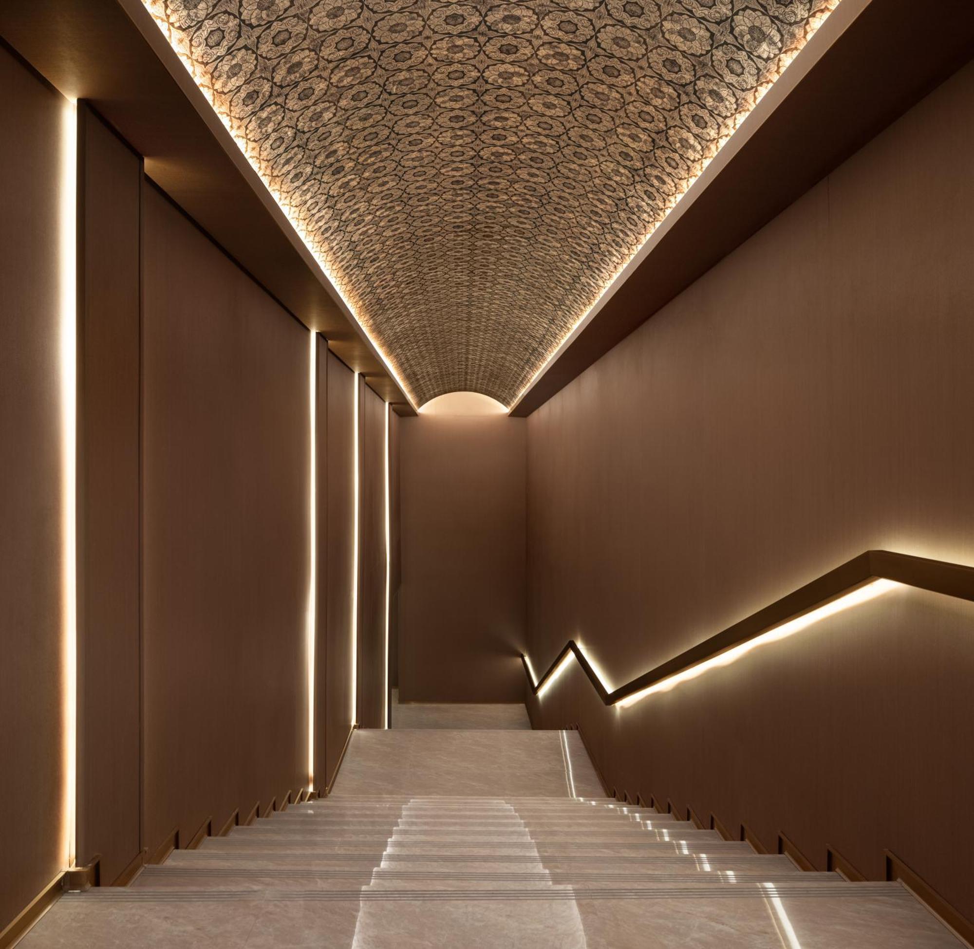 The Golden Crown Hotel