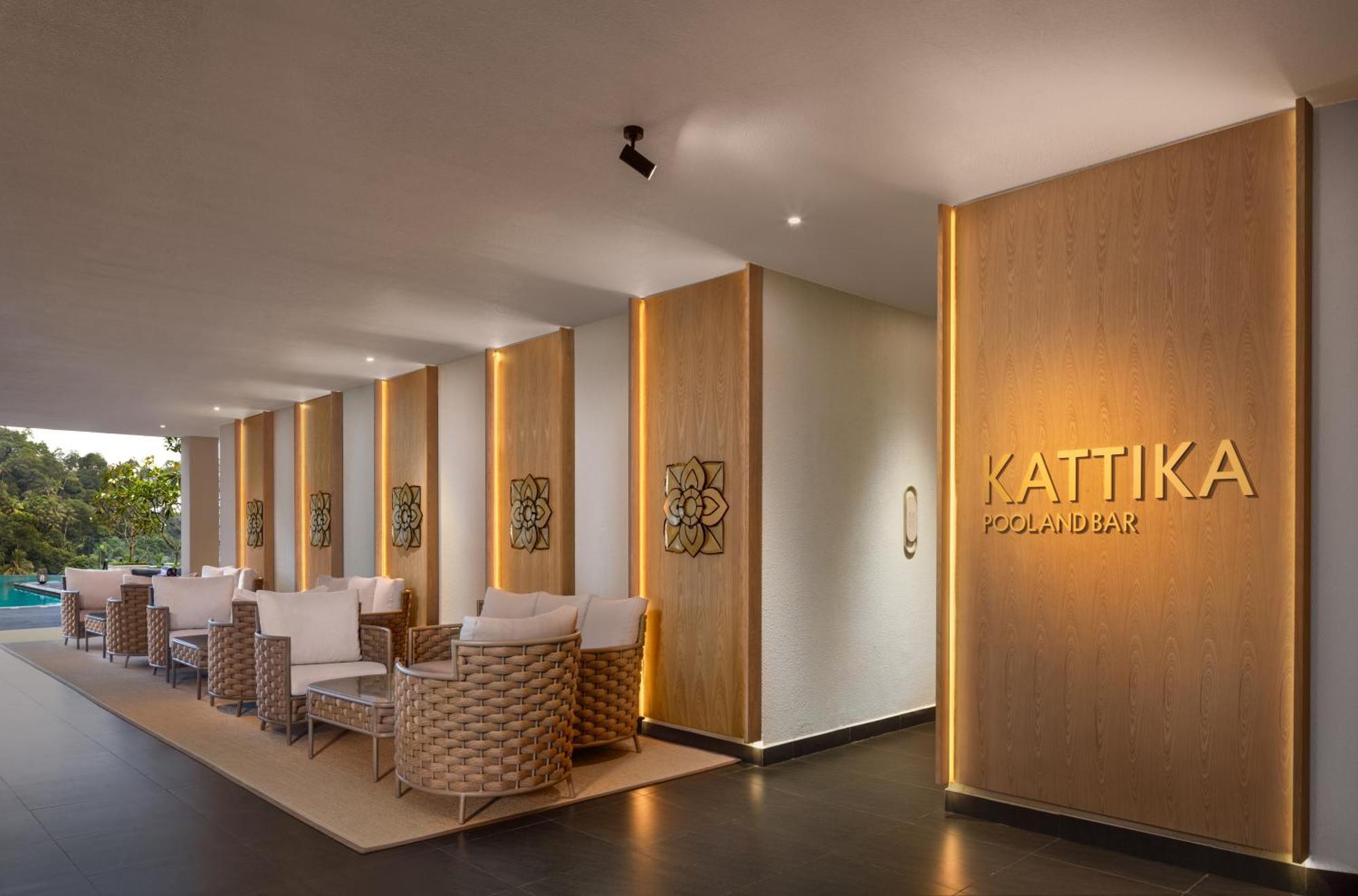Hotel The Golden Crown 5*