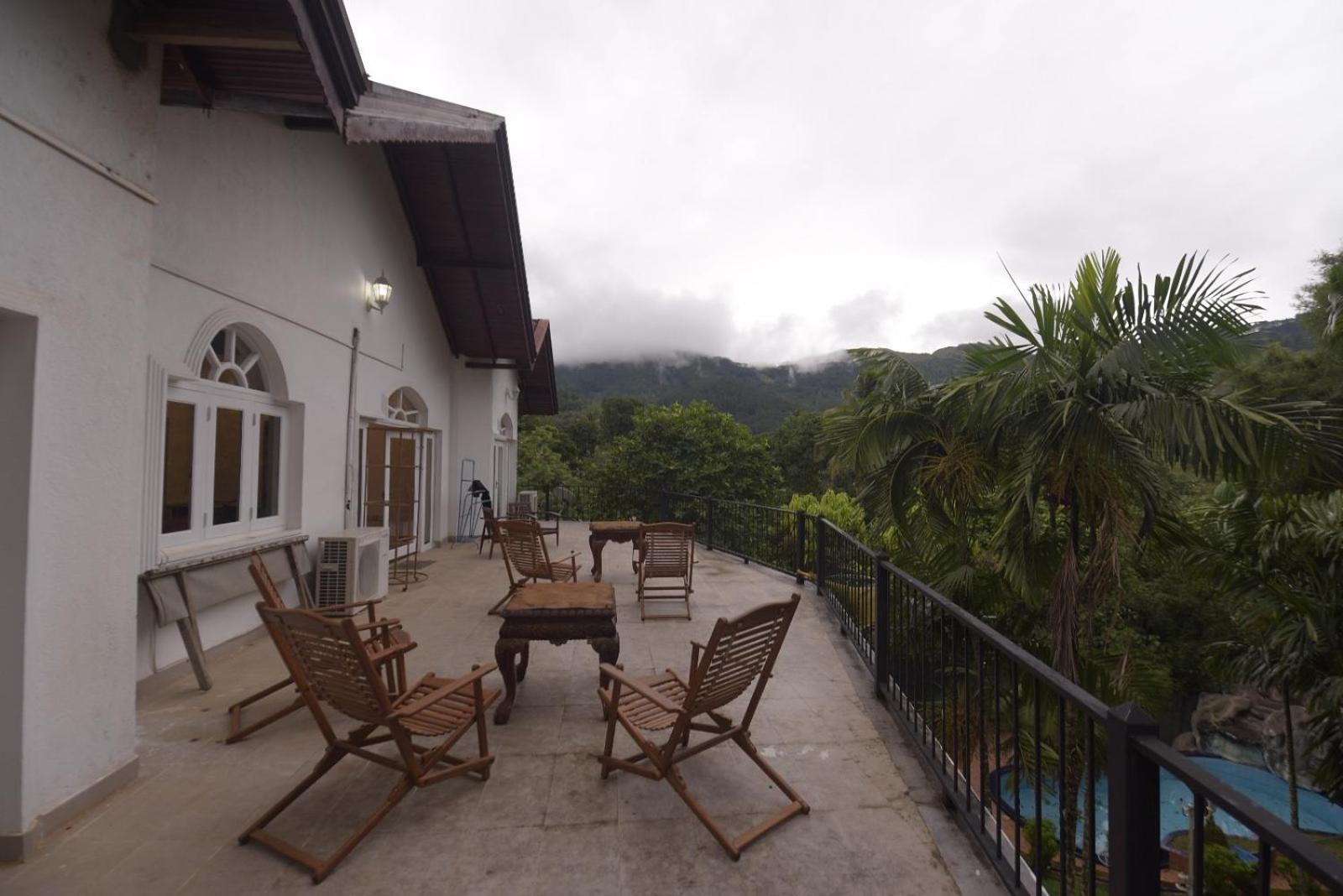 Chaminrich Kandy