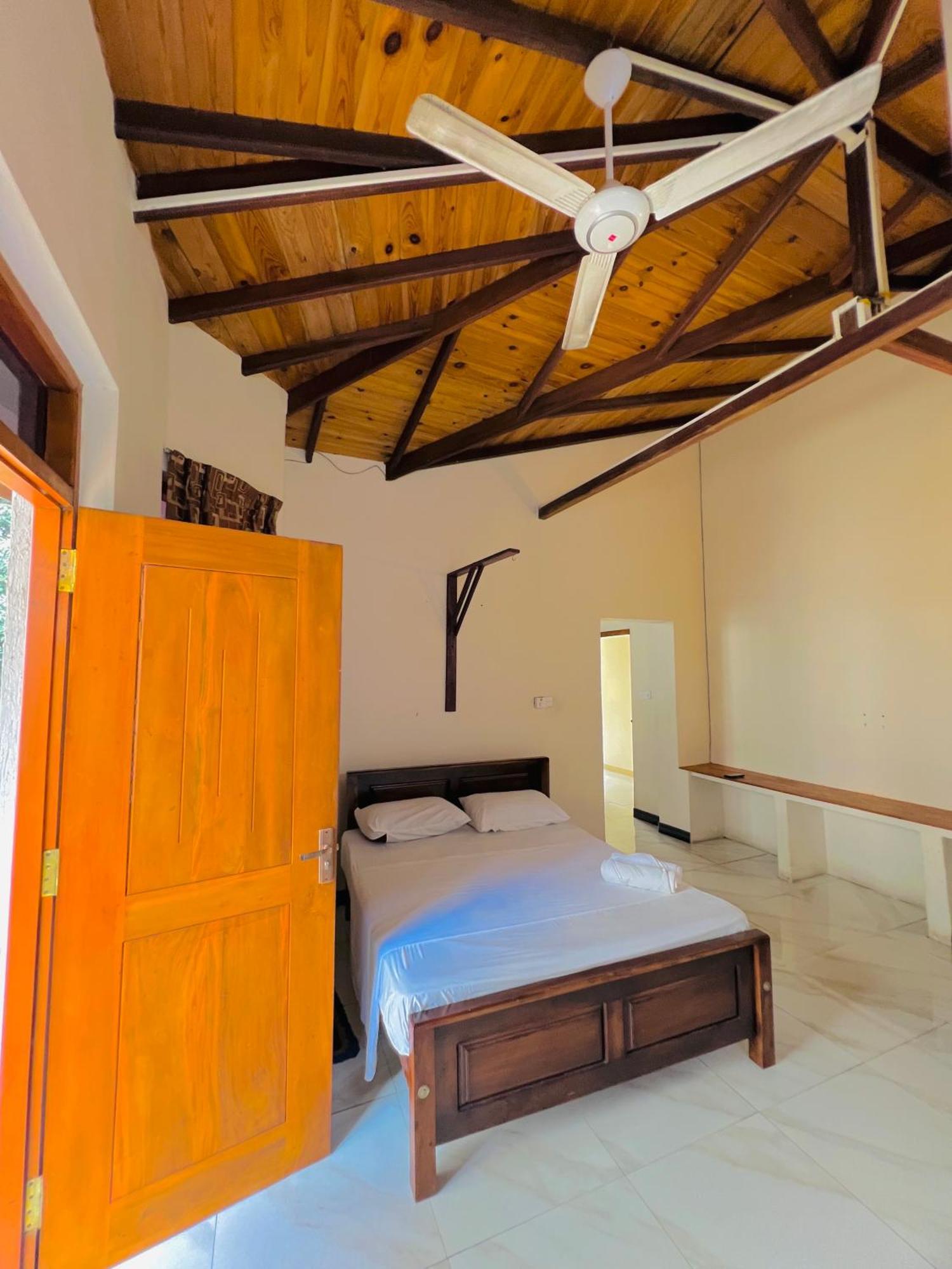 Malwaththa Mount Guest house *