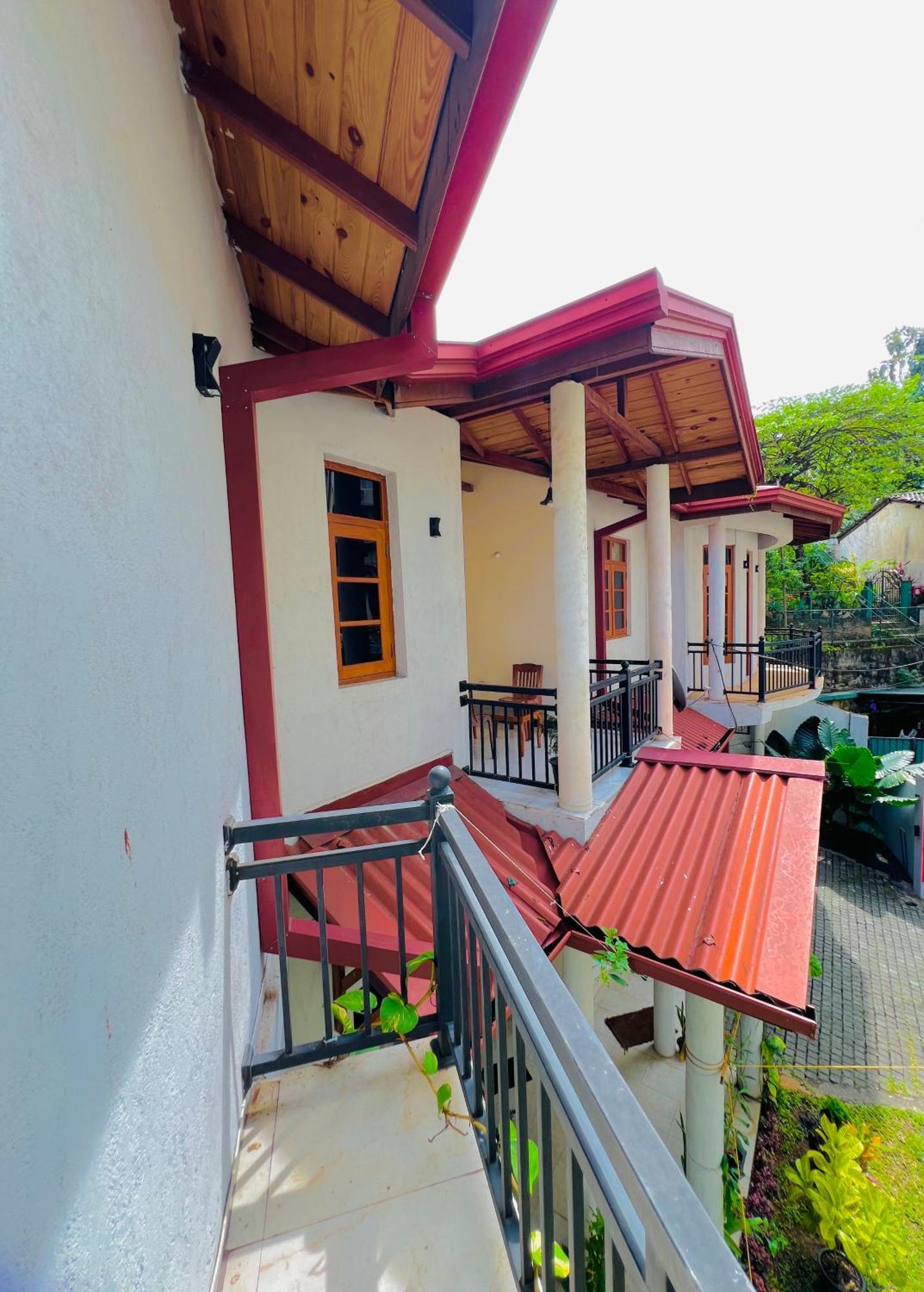 Guest house Malwaththa Mount