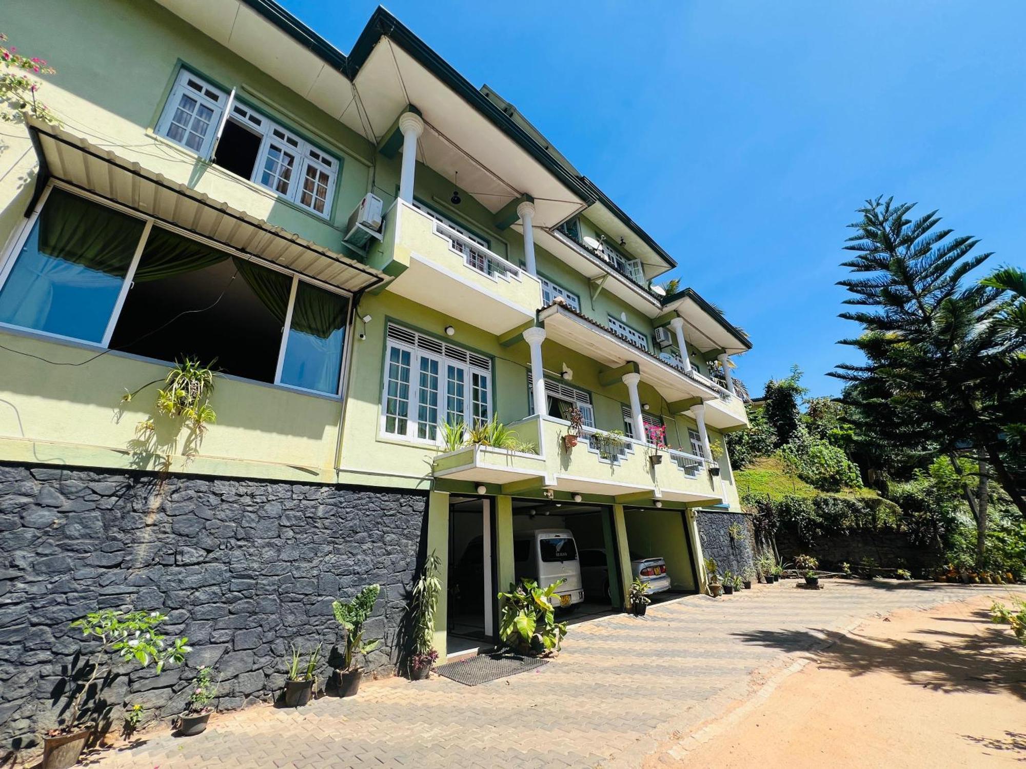 Hotel New Blue Mount View Kandy