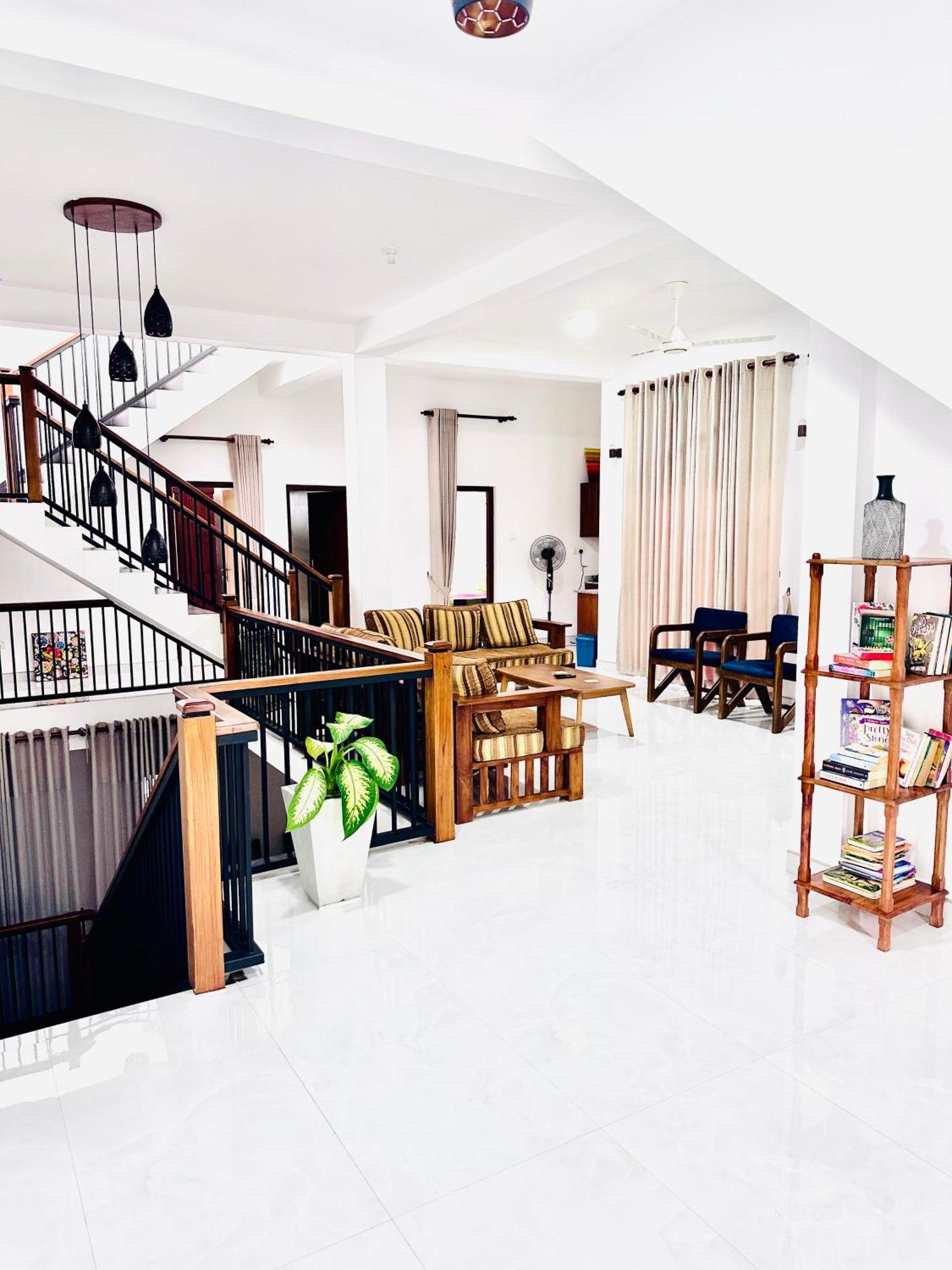 Swiss Garden - Elegant And Spacious At Kandy, Madawala Villa