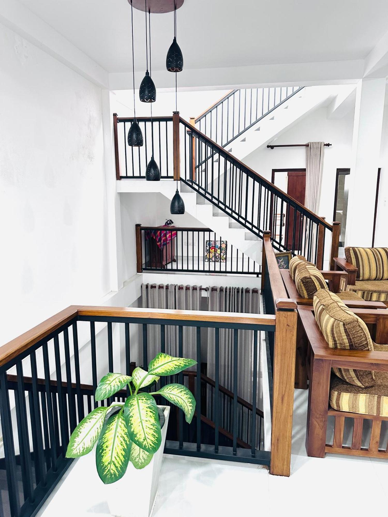 Villa Swiss Garden - Elegant And Spacious At Kandy, Madawala