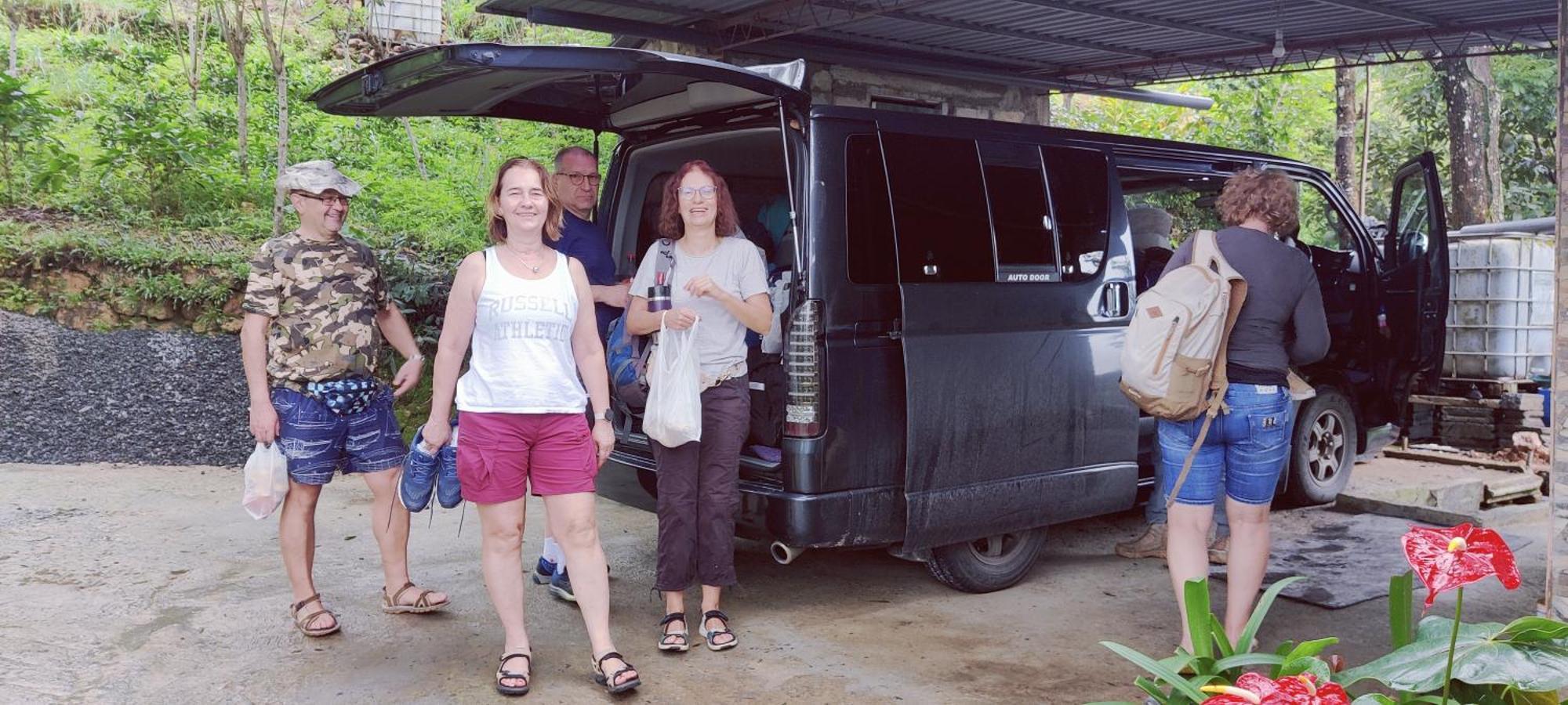 Homestay Rohana Estate & *