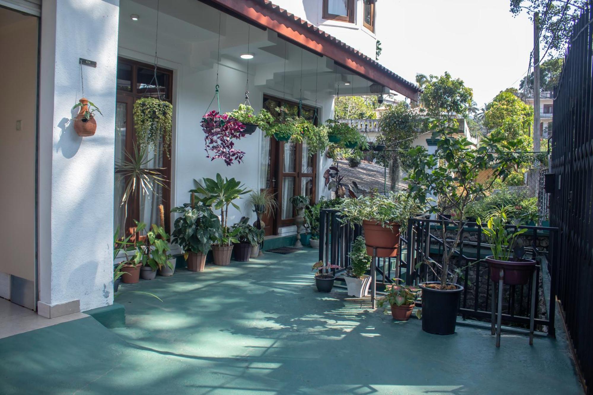 Bed & Breakfast Shaa Kandy