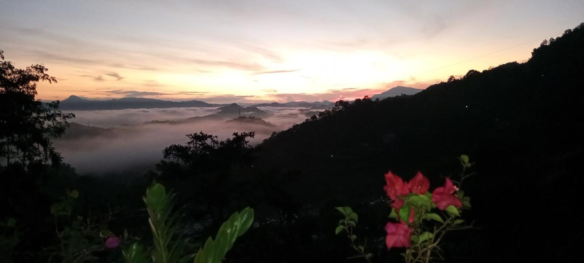 Ivy Mountain View Resort *