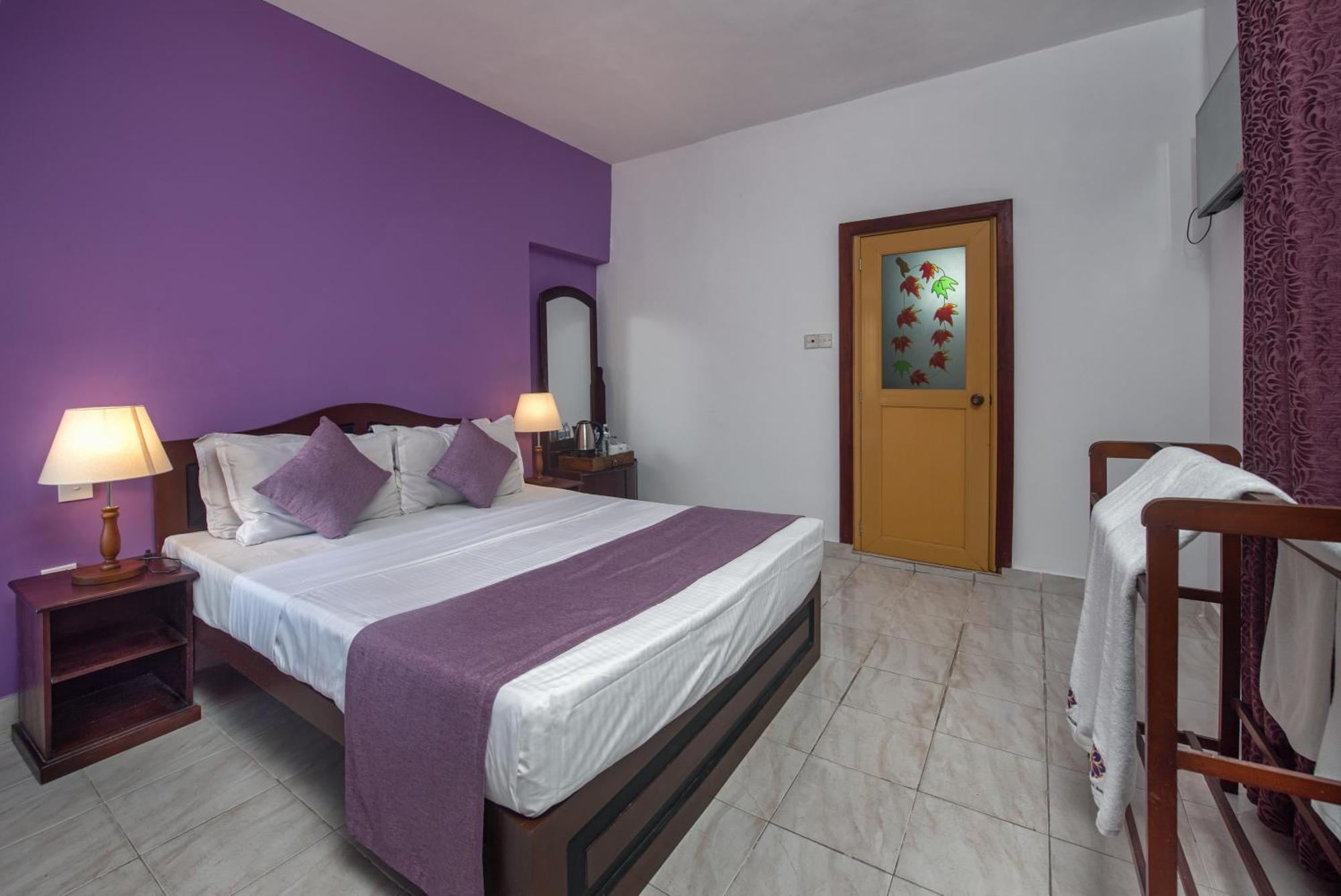 Ceyloni Residency Hotel Kandy