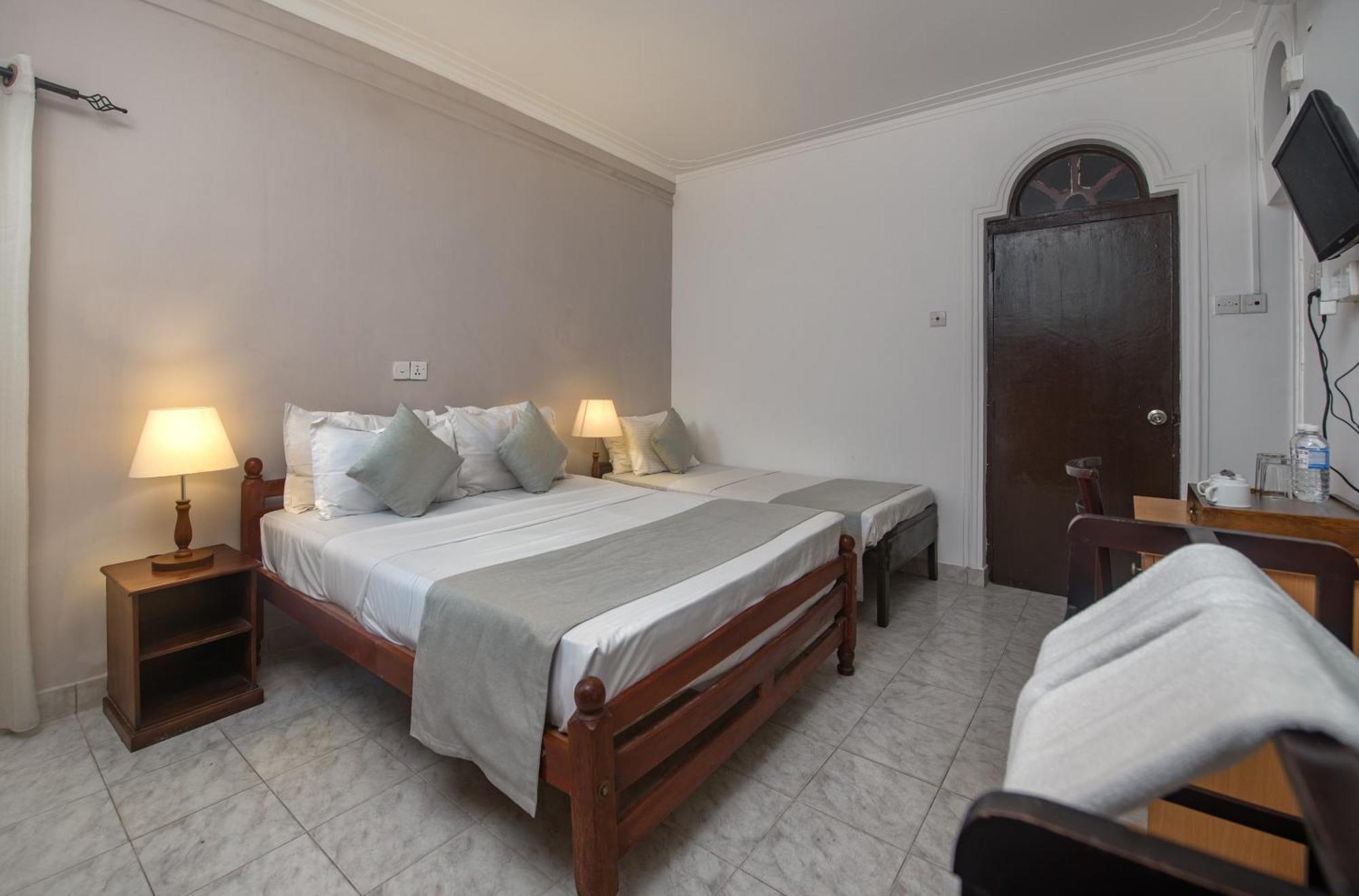 Ceyloni Residency