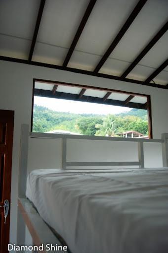 Hostel Diamond Shine And Bunk Beds