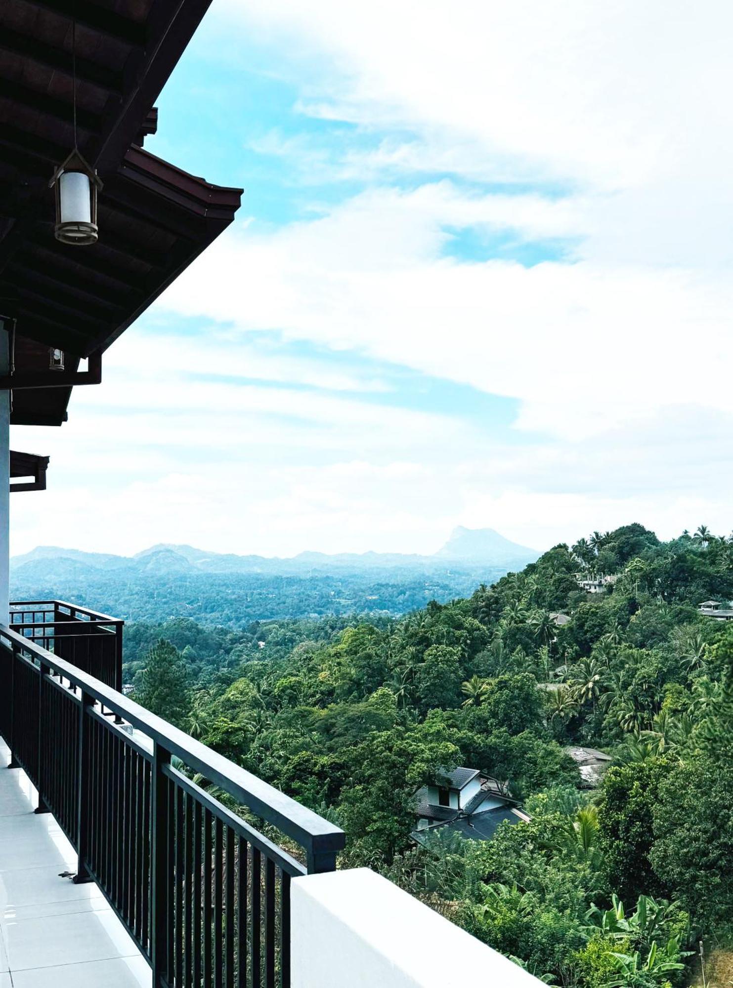 The View Hotel Kandy