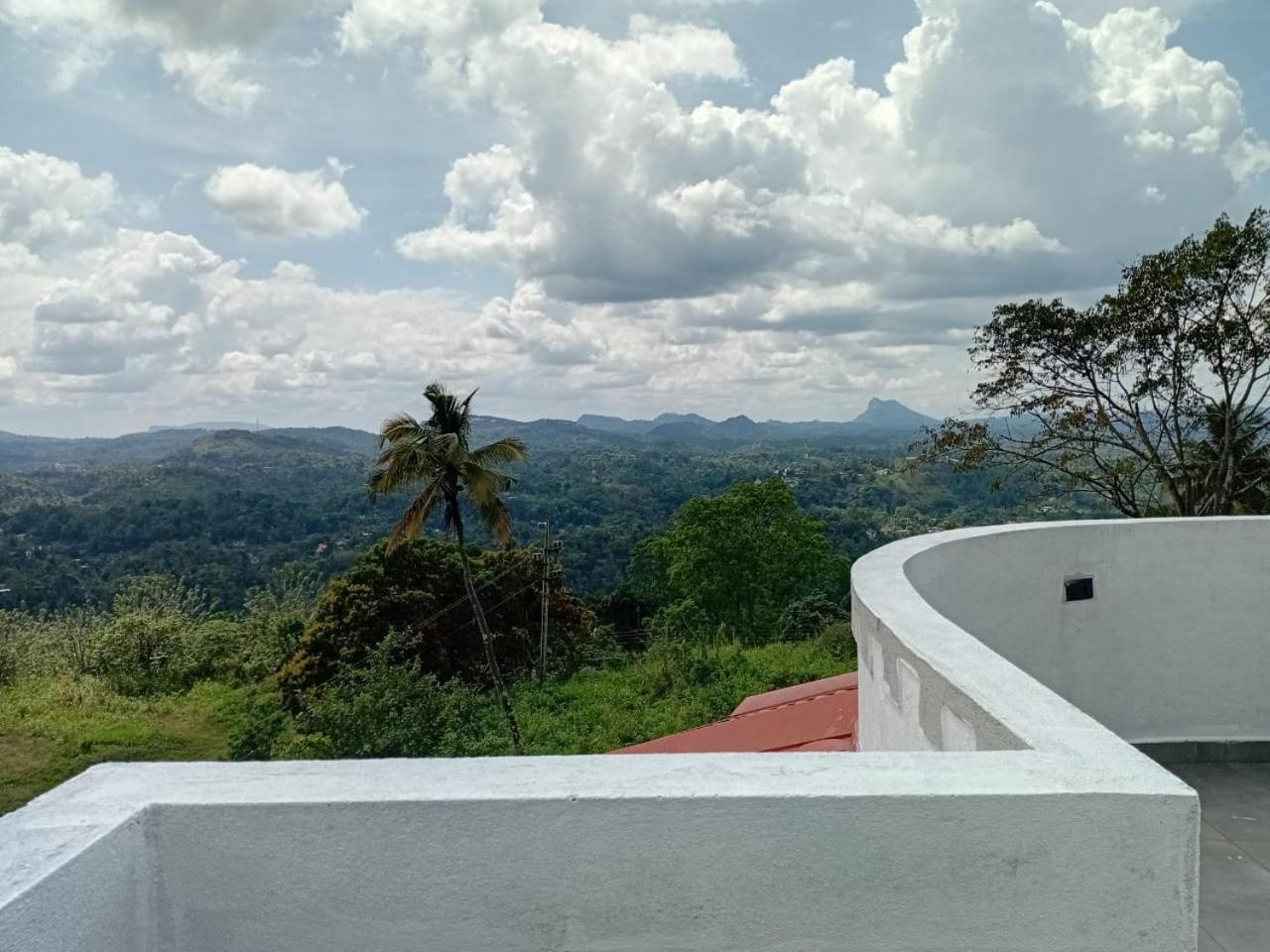Cloud 7 Boutique * Kandy