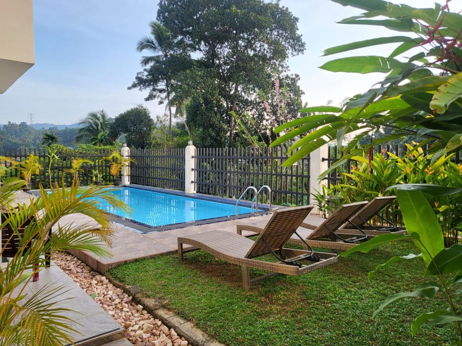 De Paris A Kandy