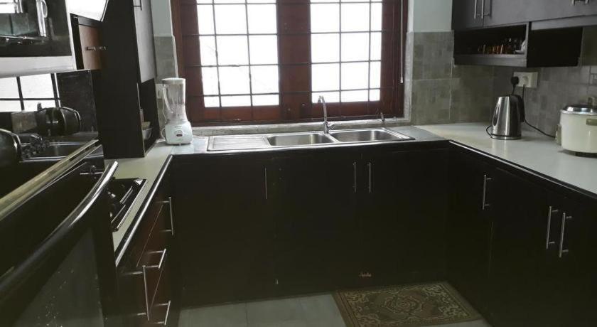 Nelinsa Residence Kandy