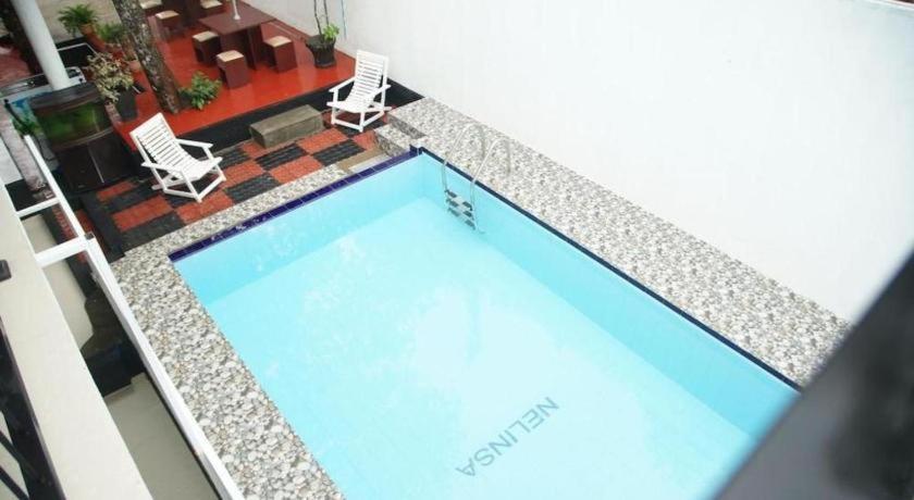 Nelinsa Residence Hotel Kandy