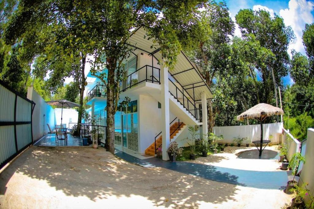 Nelinsa Residence 3*