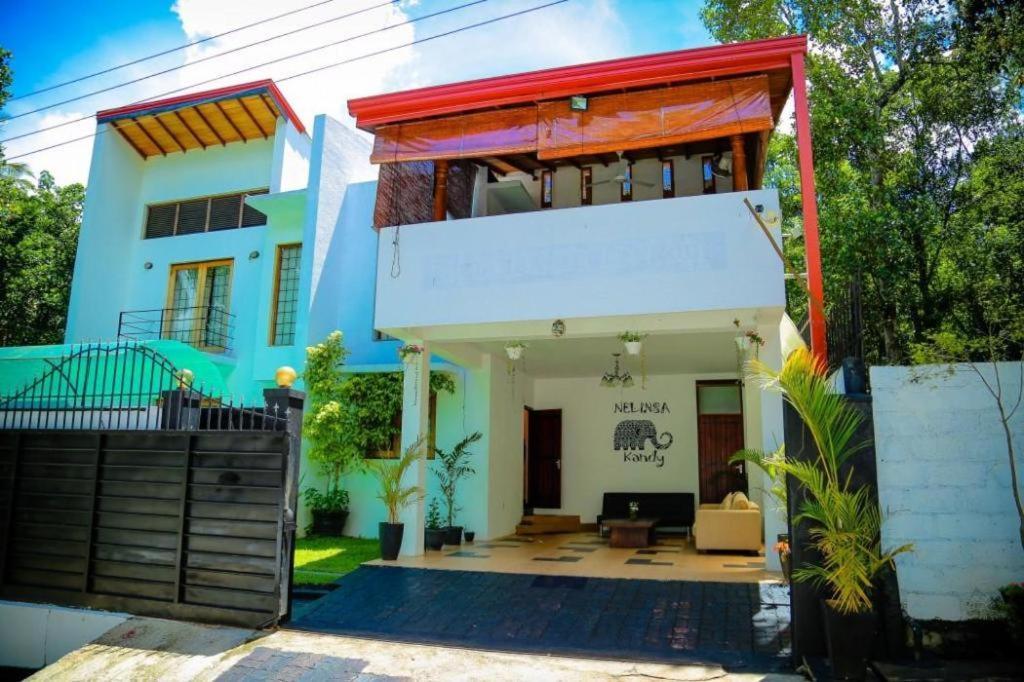Nelinsa Residence Hotel
