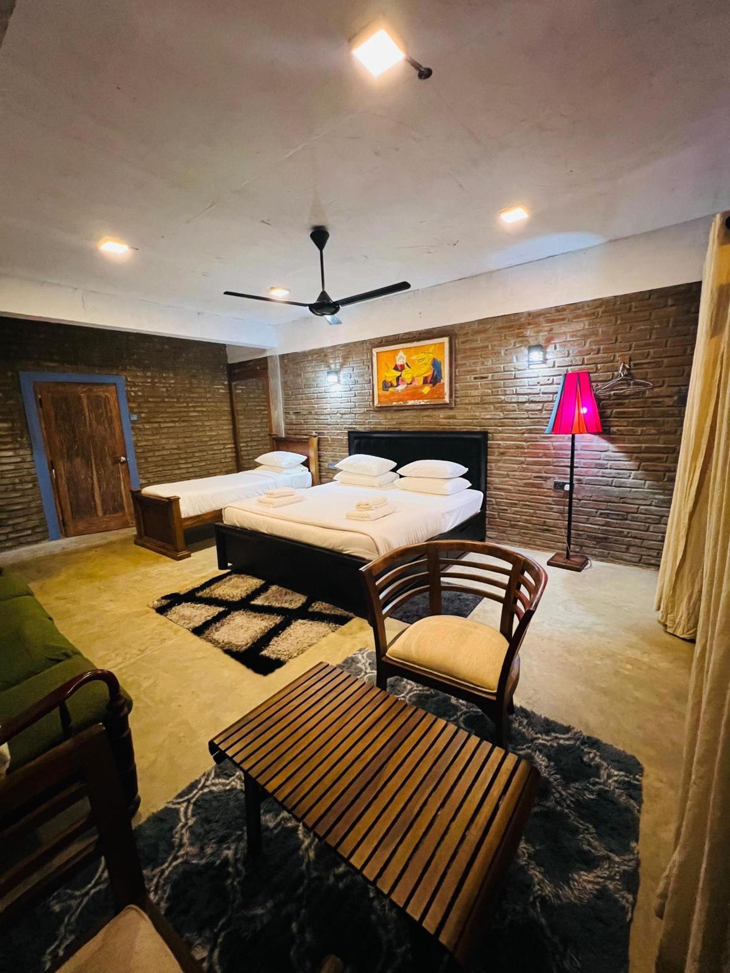Aayu Hanthana Boutique Hotel