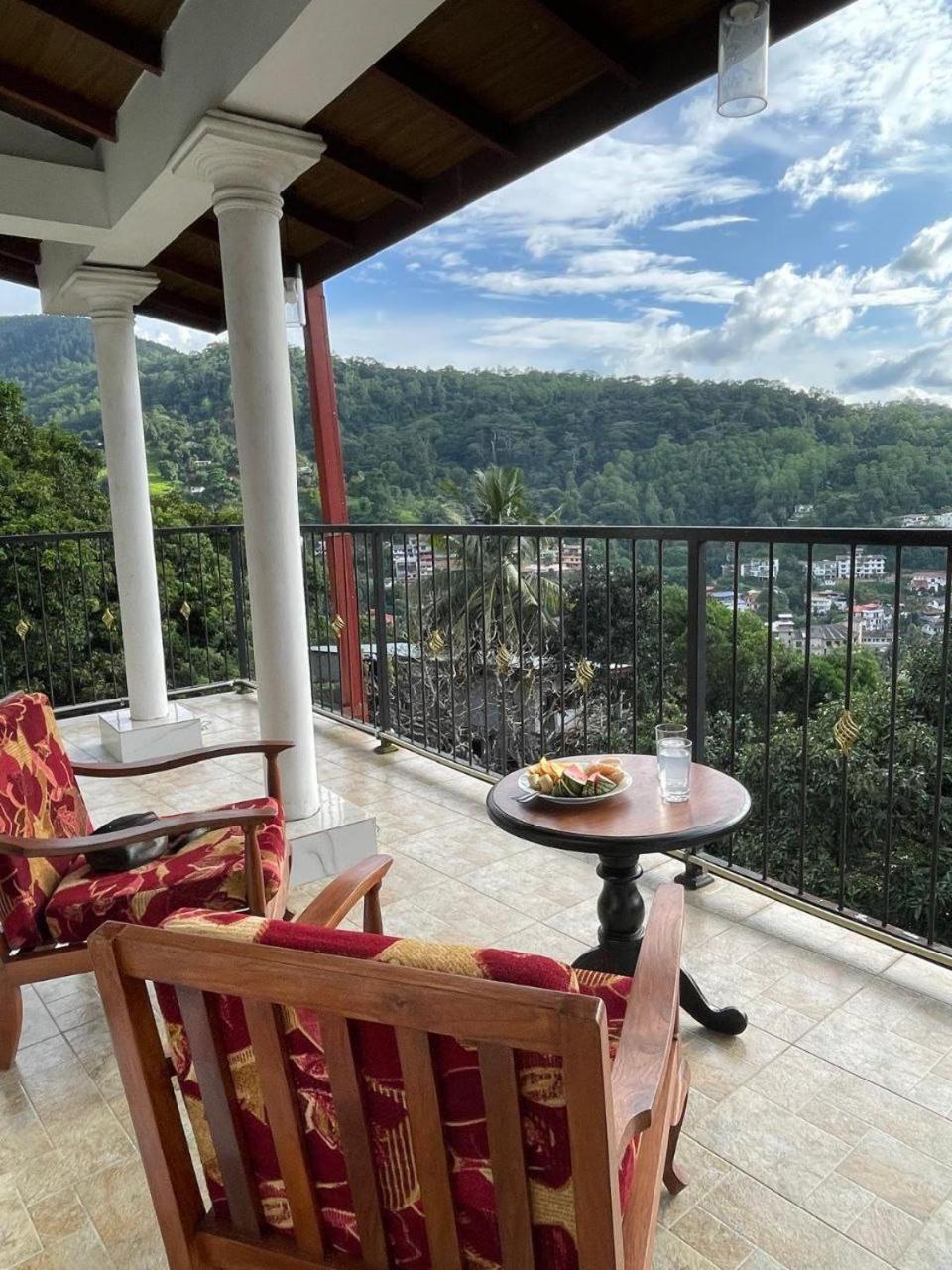 Kandyan View -foreign Holiday home