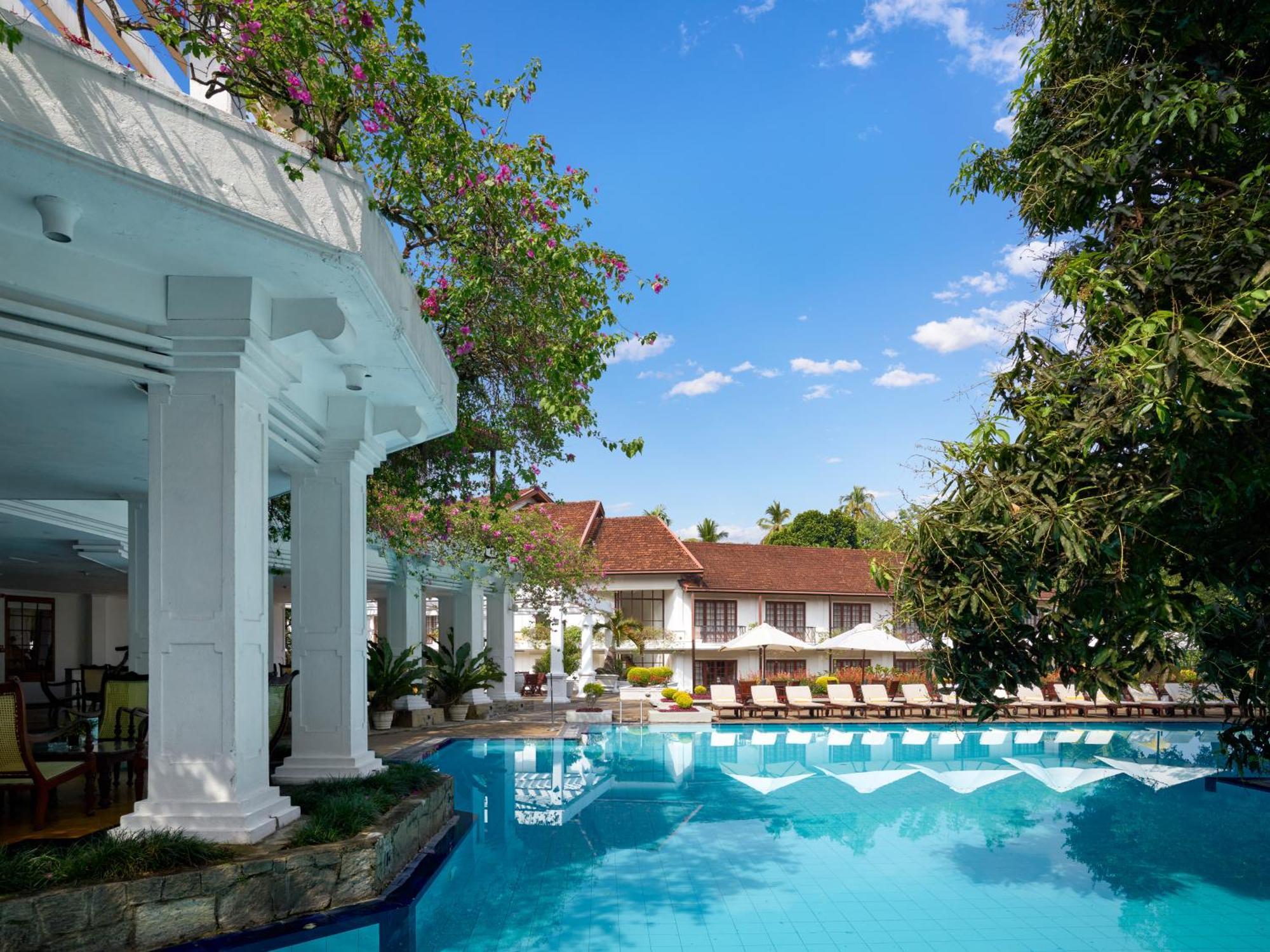 Hotel Mahaweli Reach Kandy