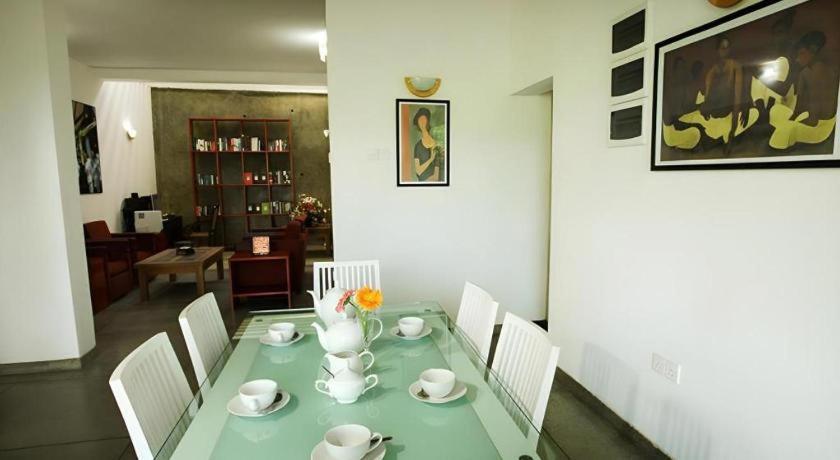 Hill House 3* Kandy
