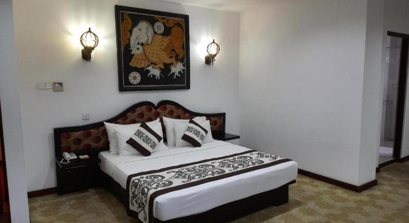 Royal Kandyan 4* Kandy