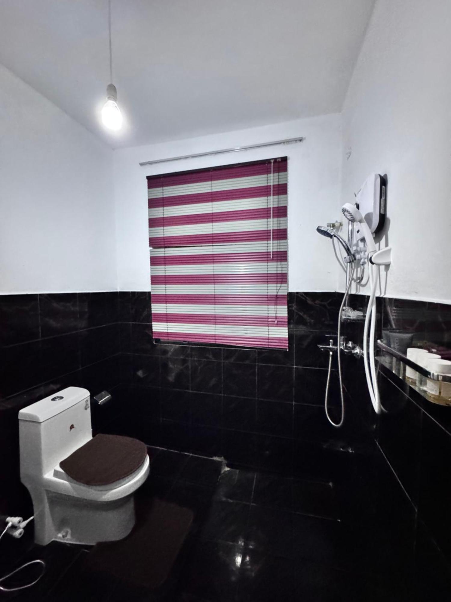 Kandy Fleur Guest house *