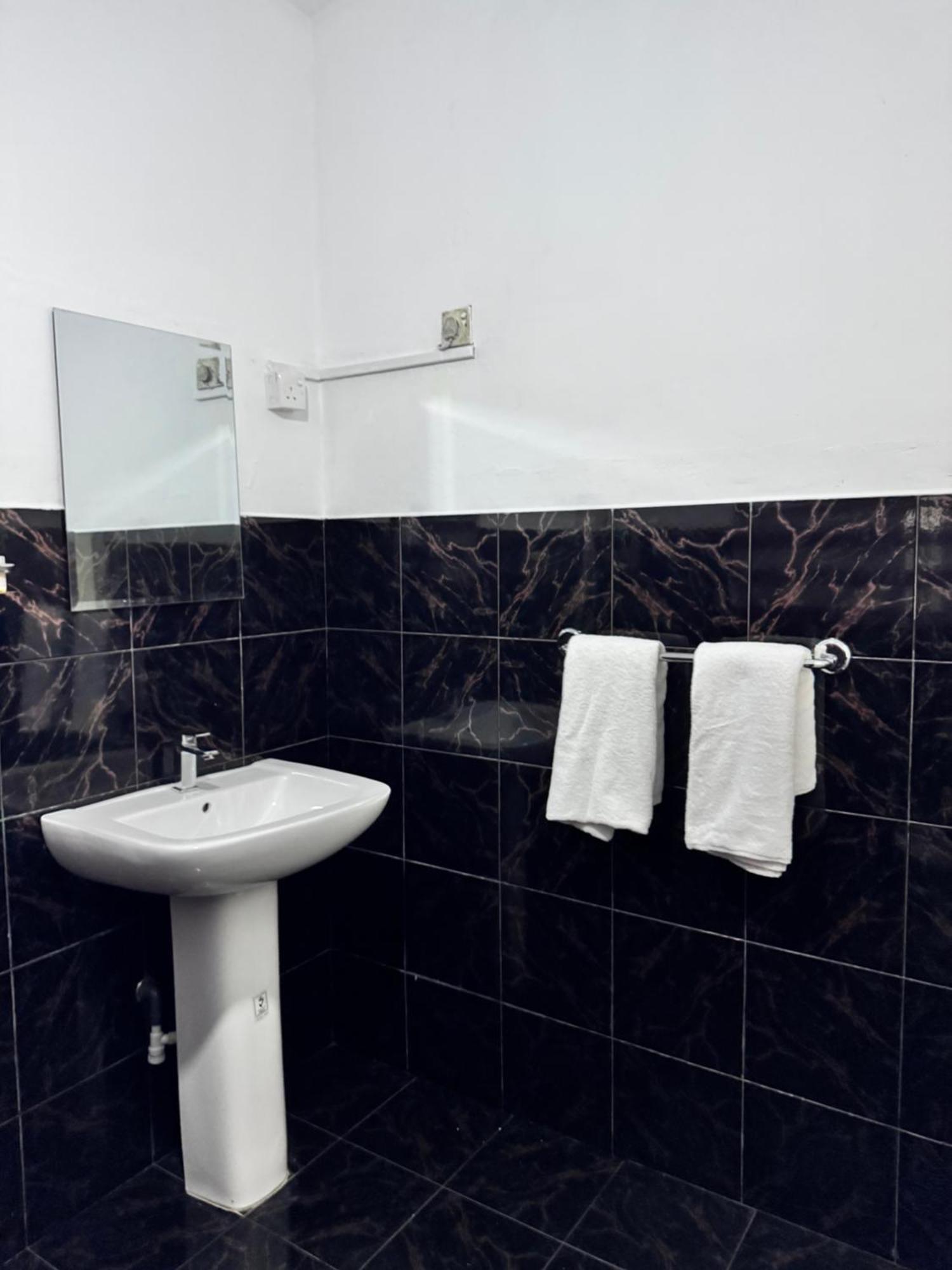 Kandy Fleur Guest house