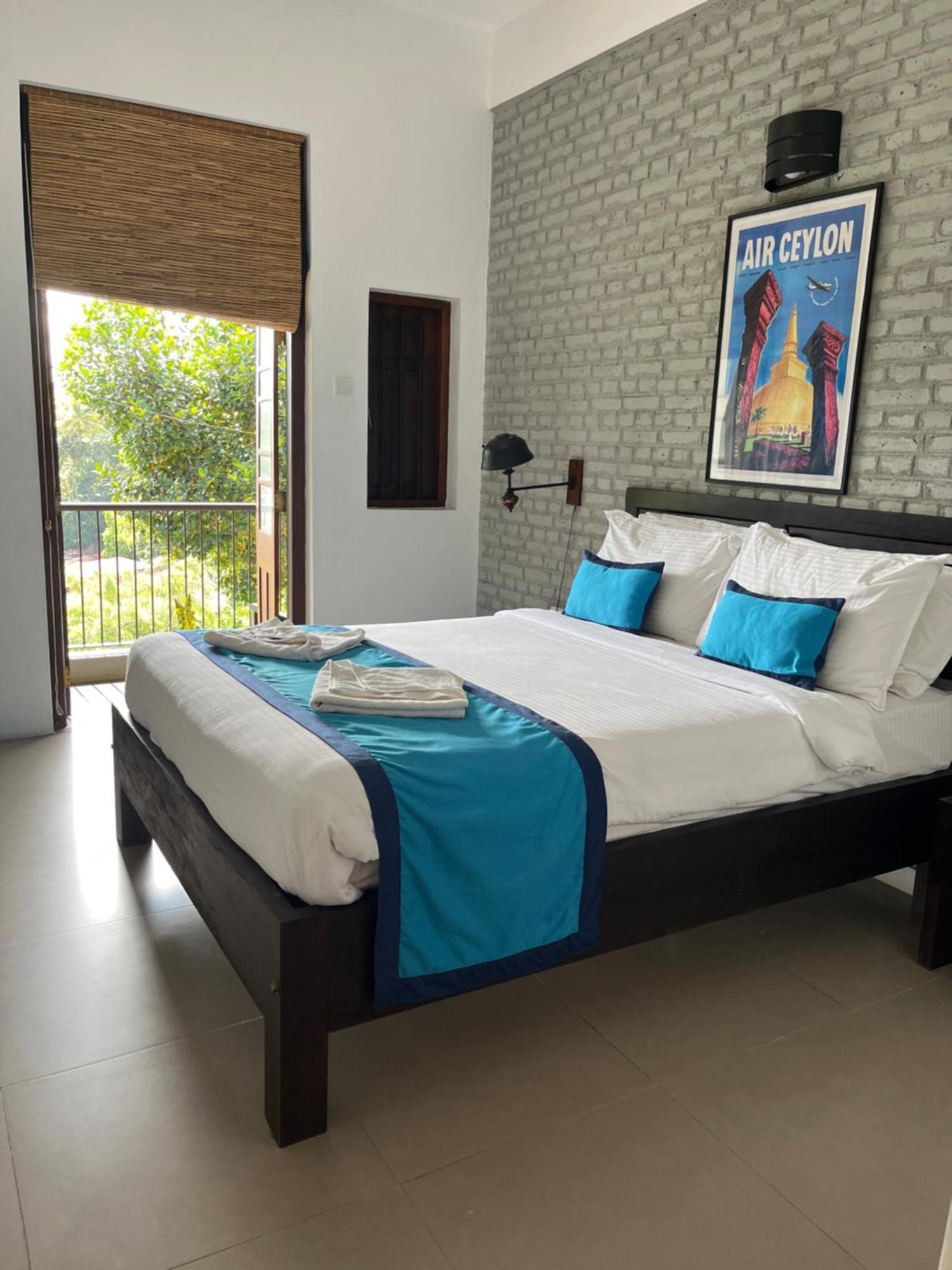 Hotel Blue Pillars