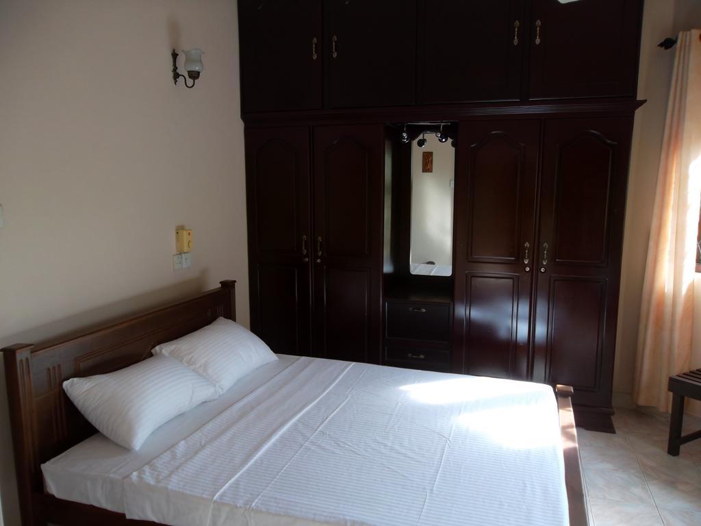 Bed & Breakfast Yoho Cheliyan 3*